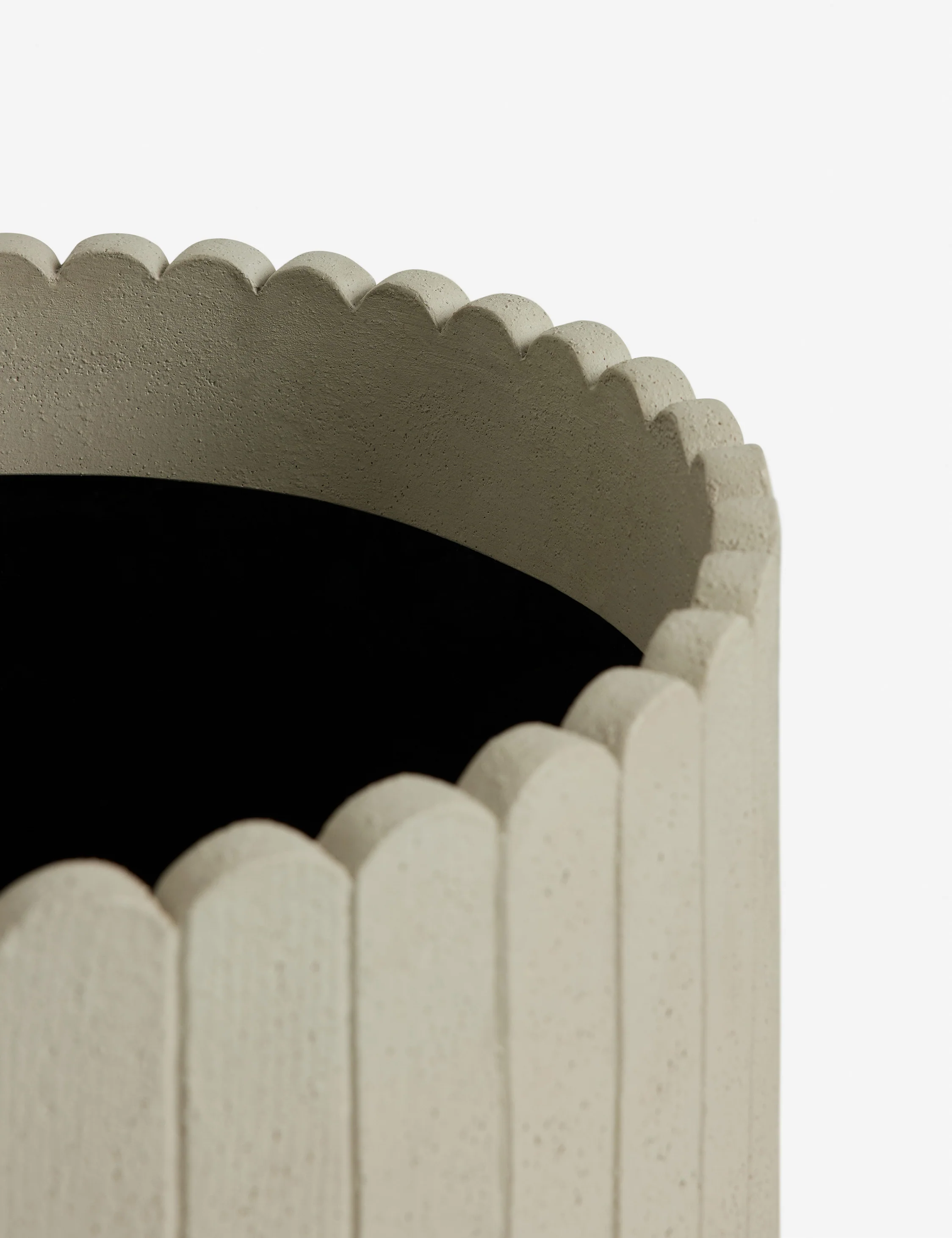 Mowry Indoor/Outdoor Planter