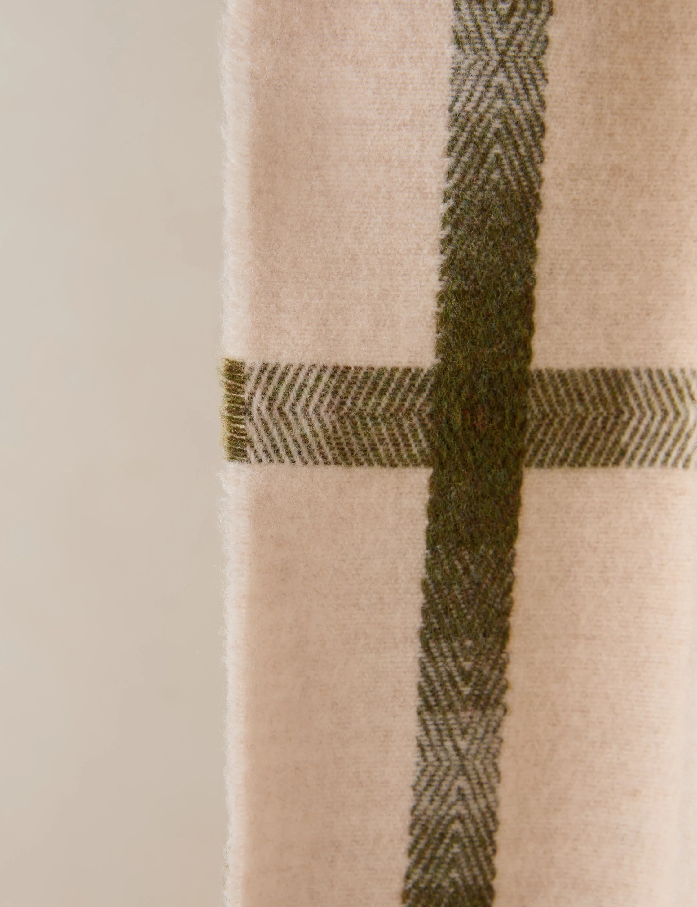 Atwood Lambswool Throw