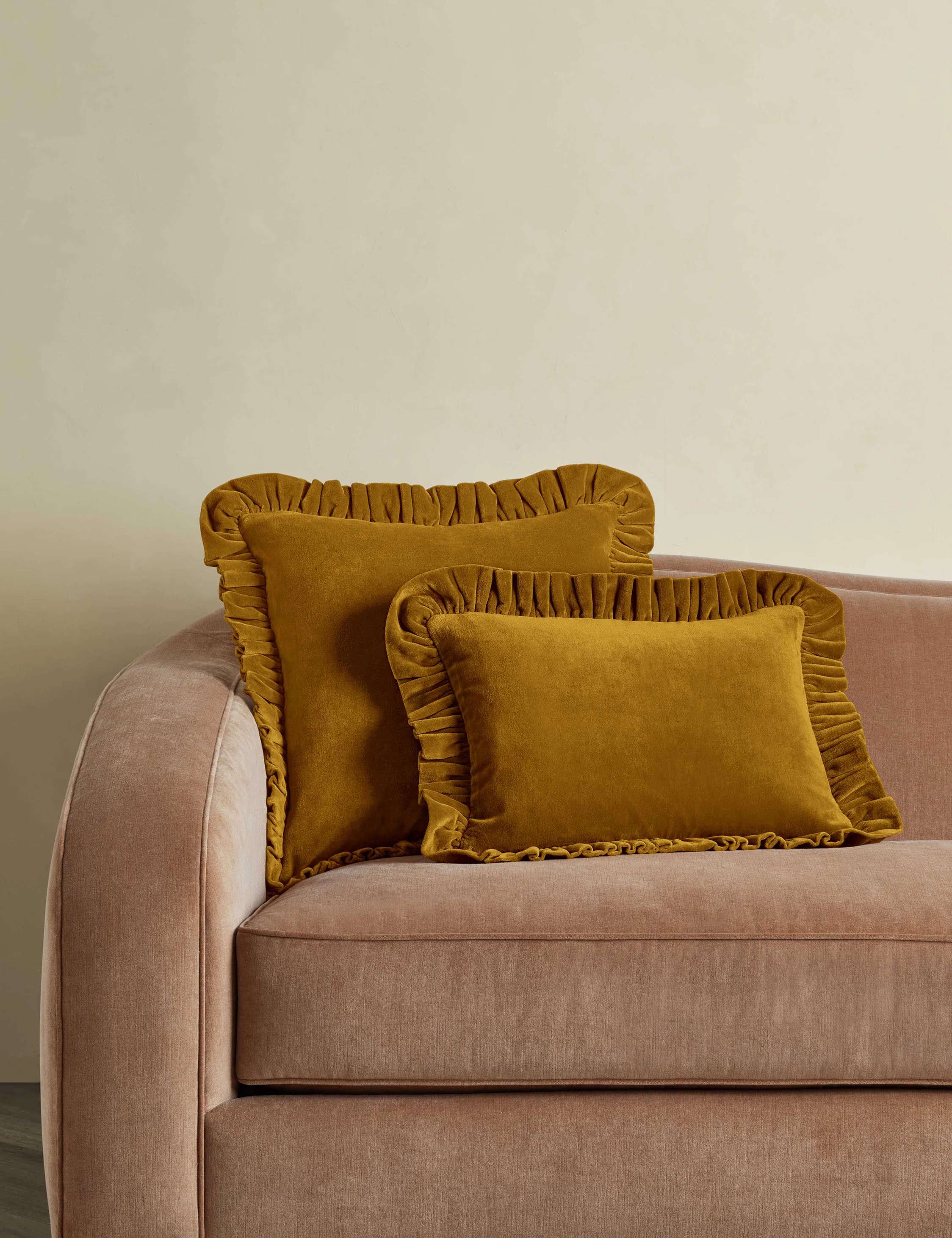 Mauree Velvet Pillow 18 Mauree Velvet Pillow