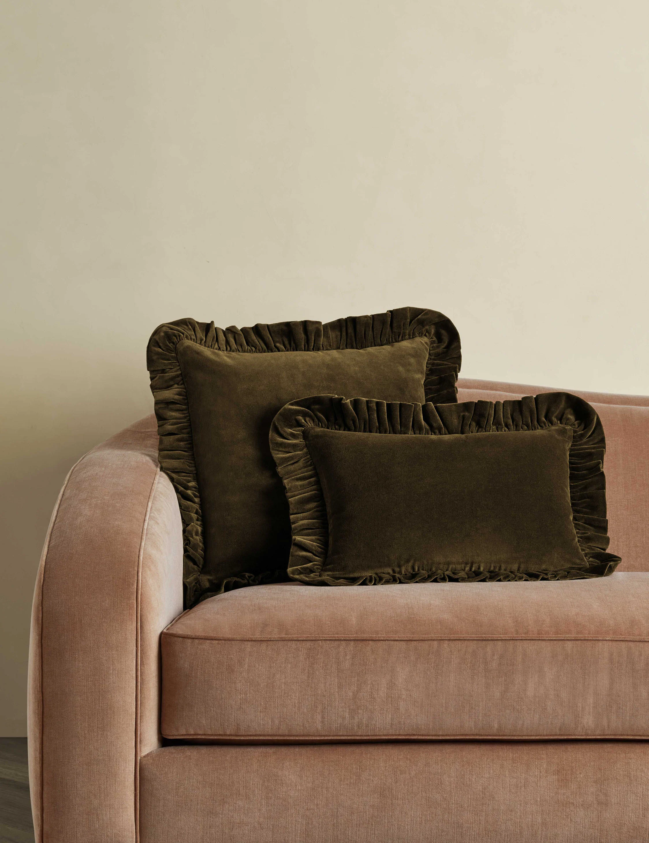 Mauree Velvet Pillow 22 Mauree Velvet Pillow