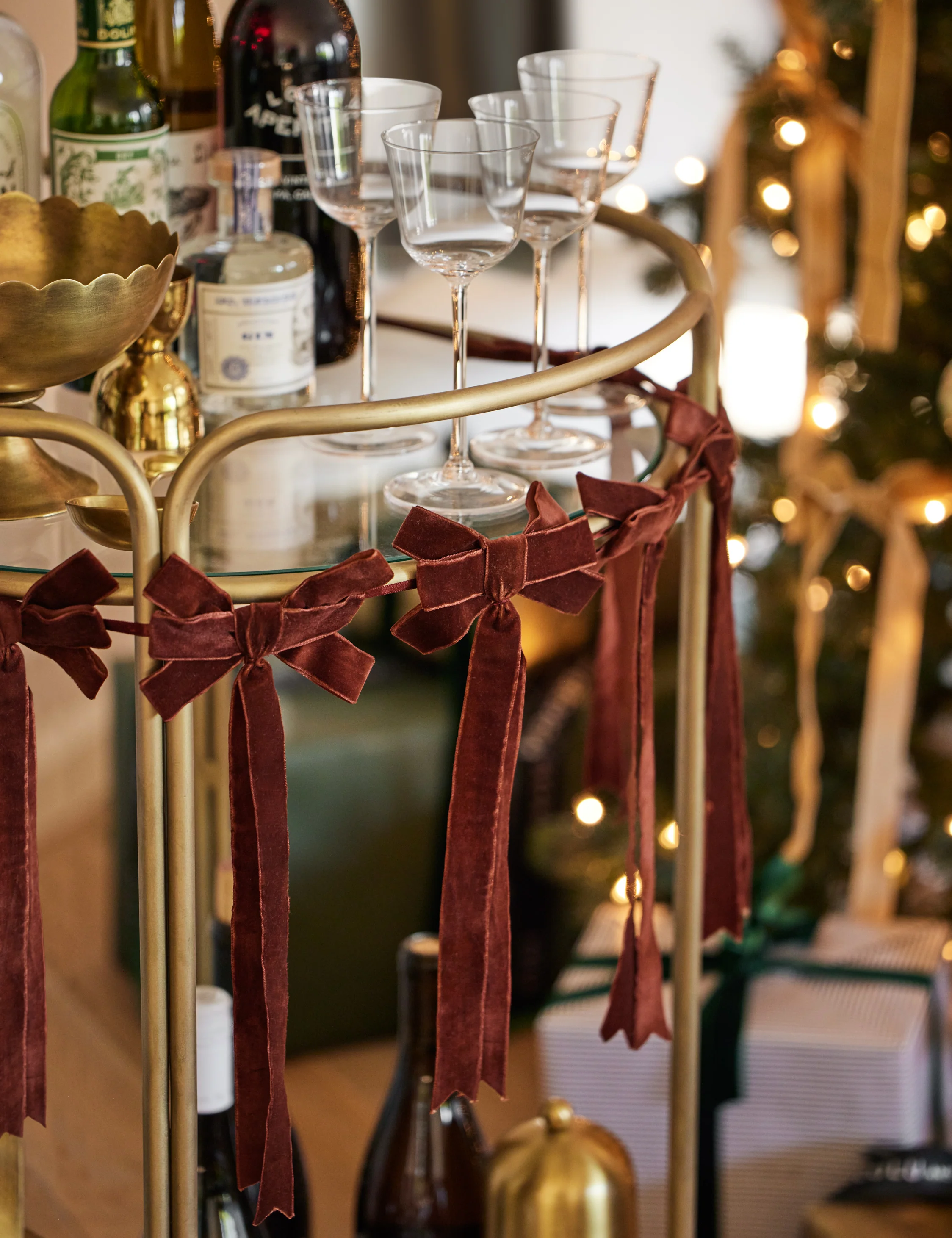 Mauree Velvet Garland