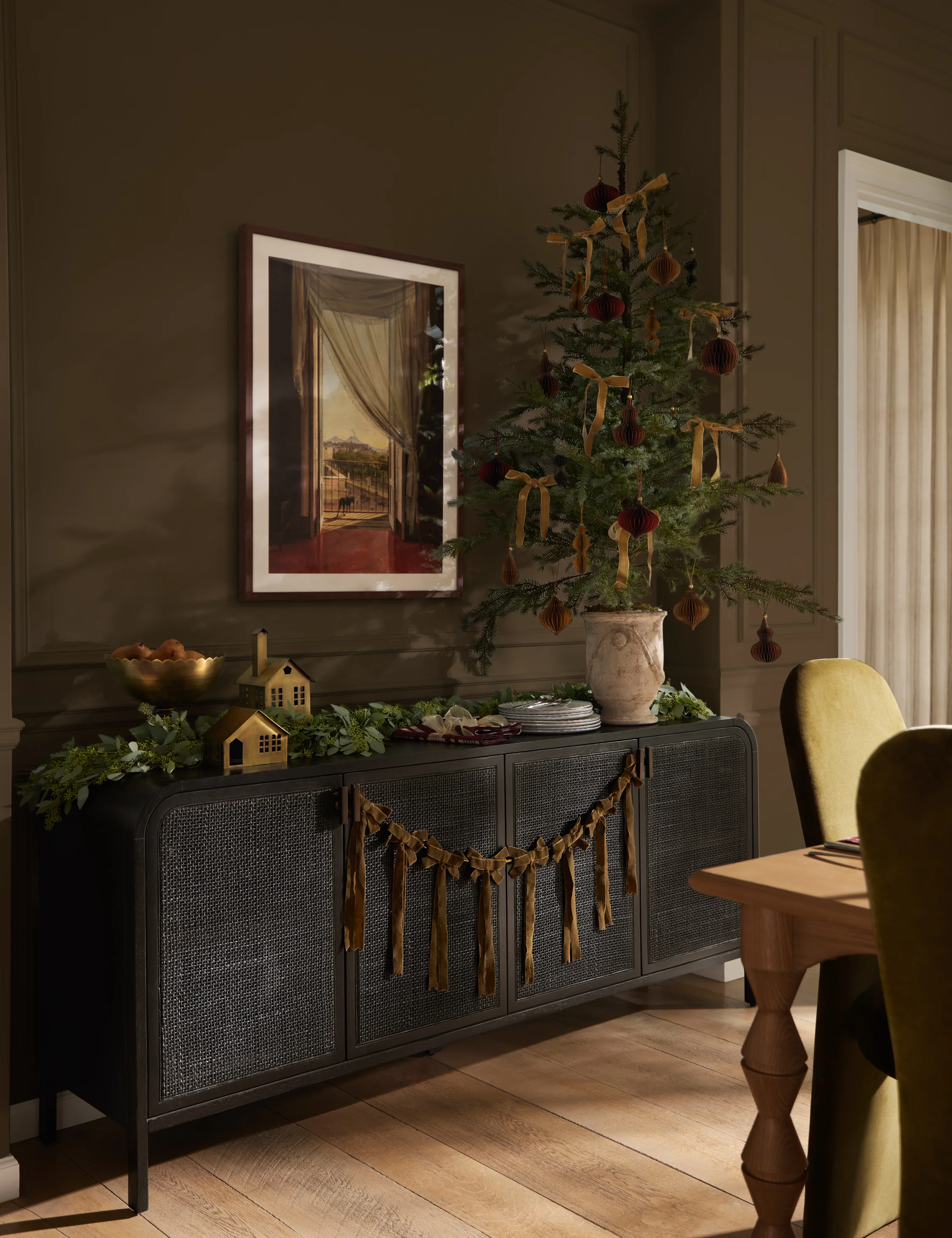 Mauree Velvet Garland 7 Mauree Velvet Garland