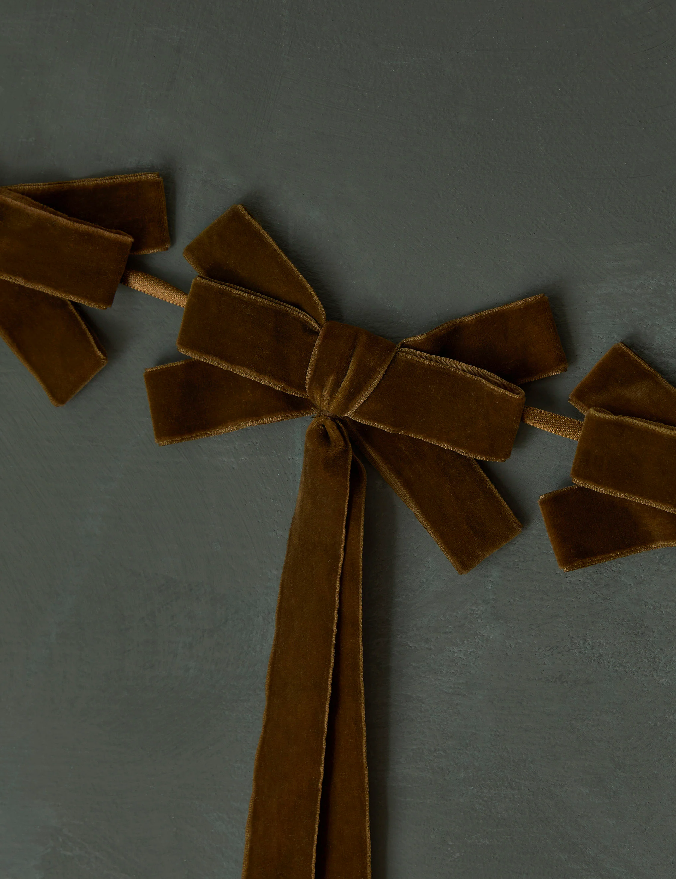 Mauree Velvet Garland 9 Mauree Velvet Garland