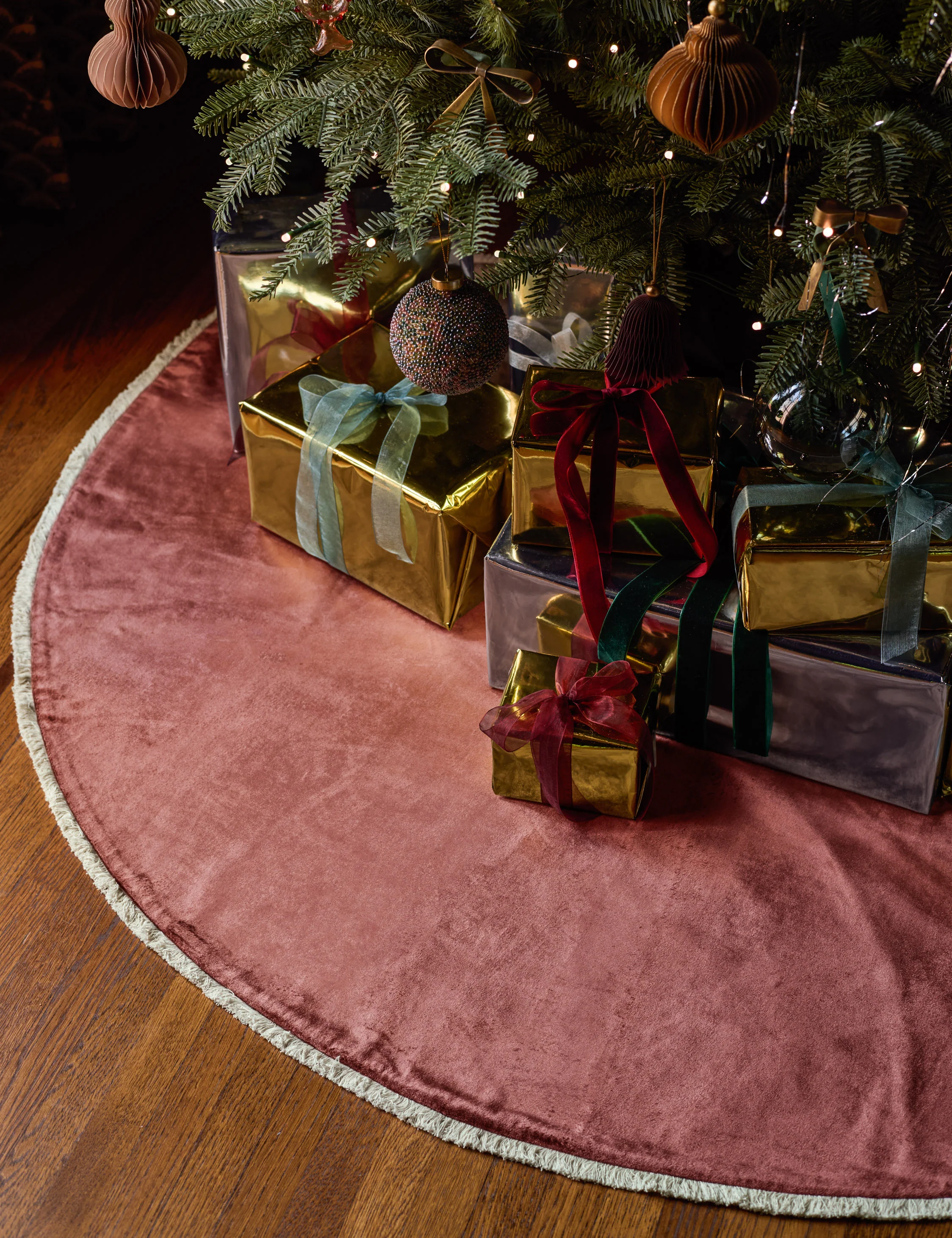 Brandis Velvet Tree Skirt