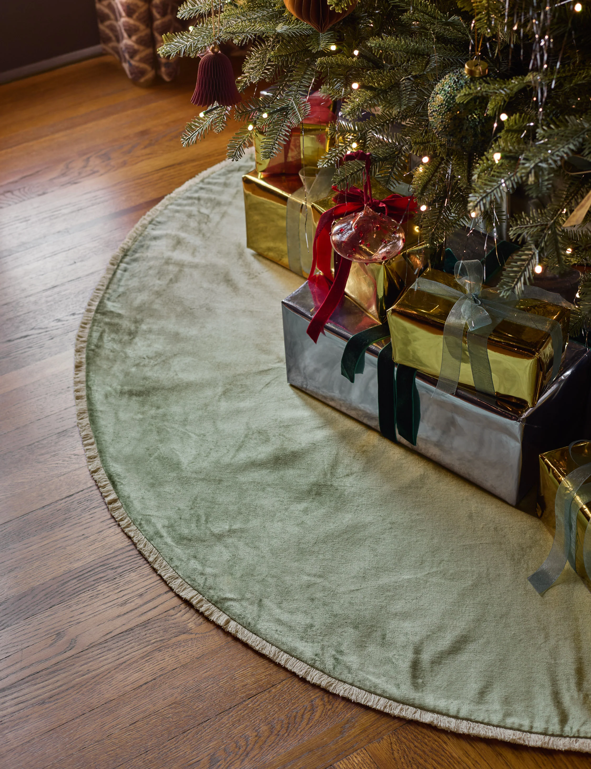 Brandis Velvet Tree Skirt