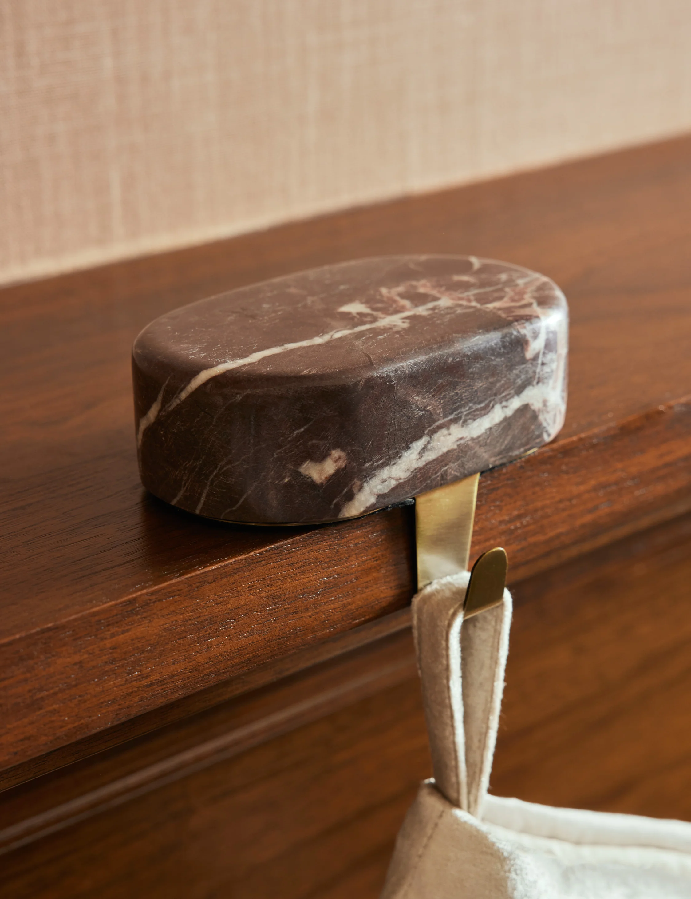 Bertram Stocking Holder