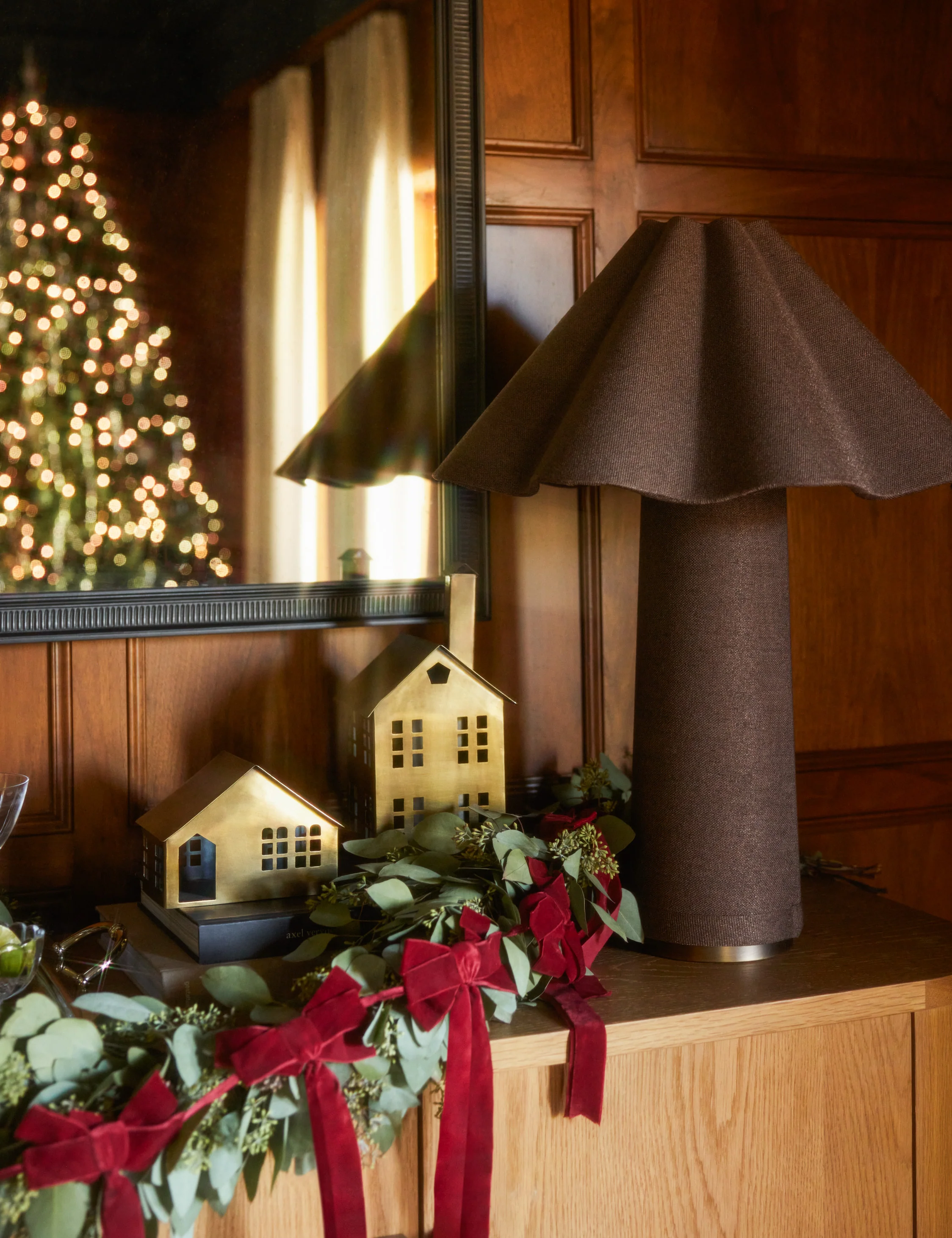 Elodie Mantel Houses (Set of 2)