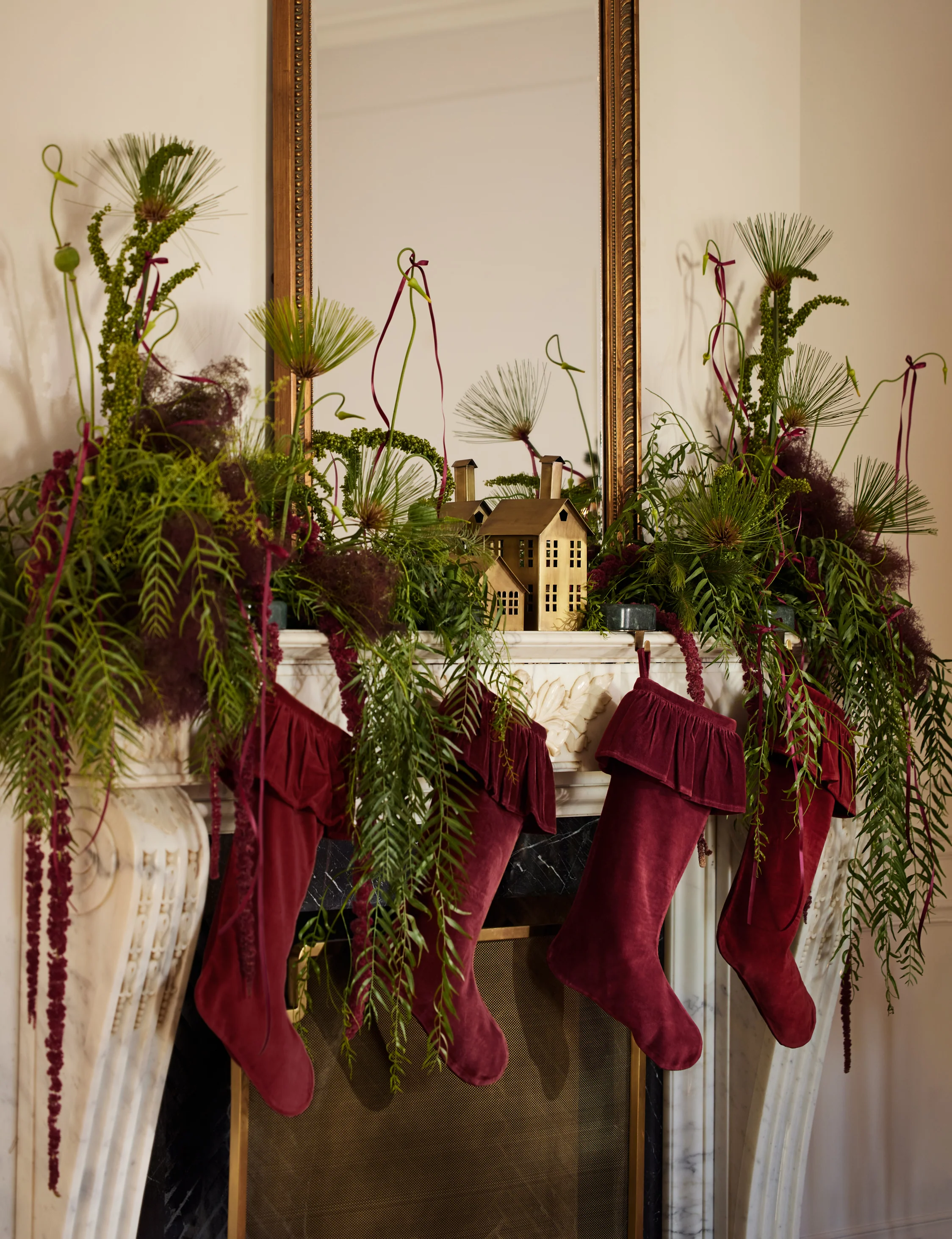 Elodie Mantel Houses (Set of 2)