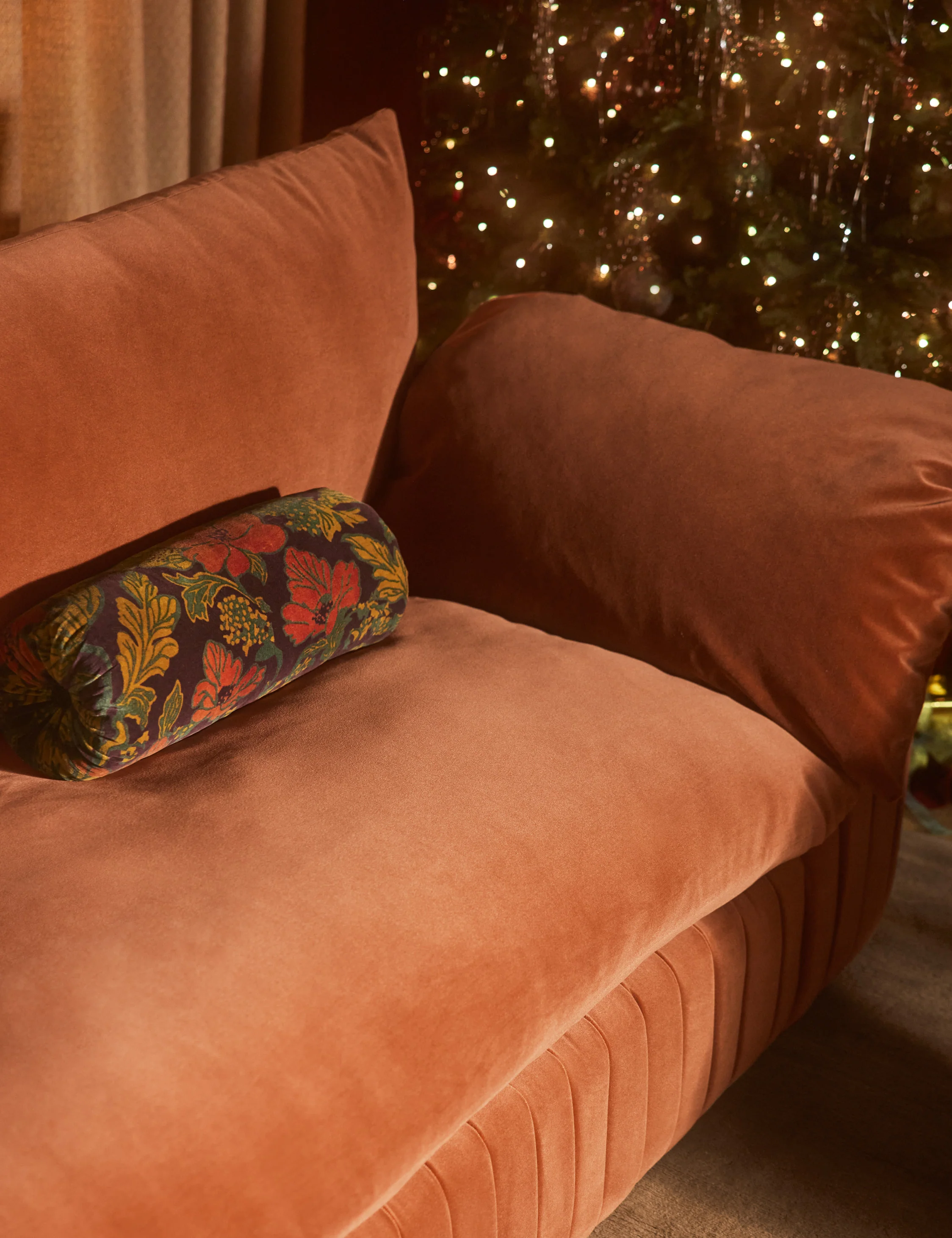 Agnetha Velvet Pillow 8 Agnetha Velvet Pillow