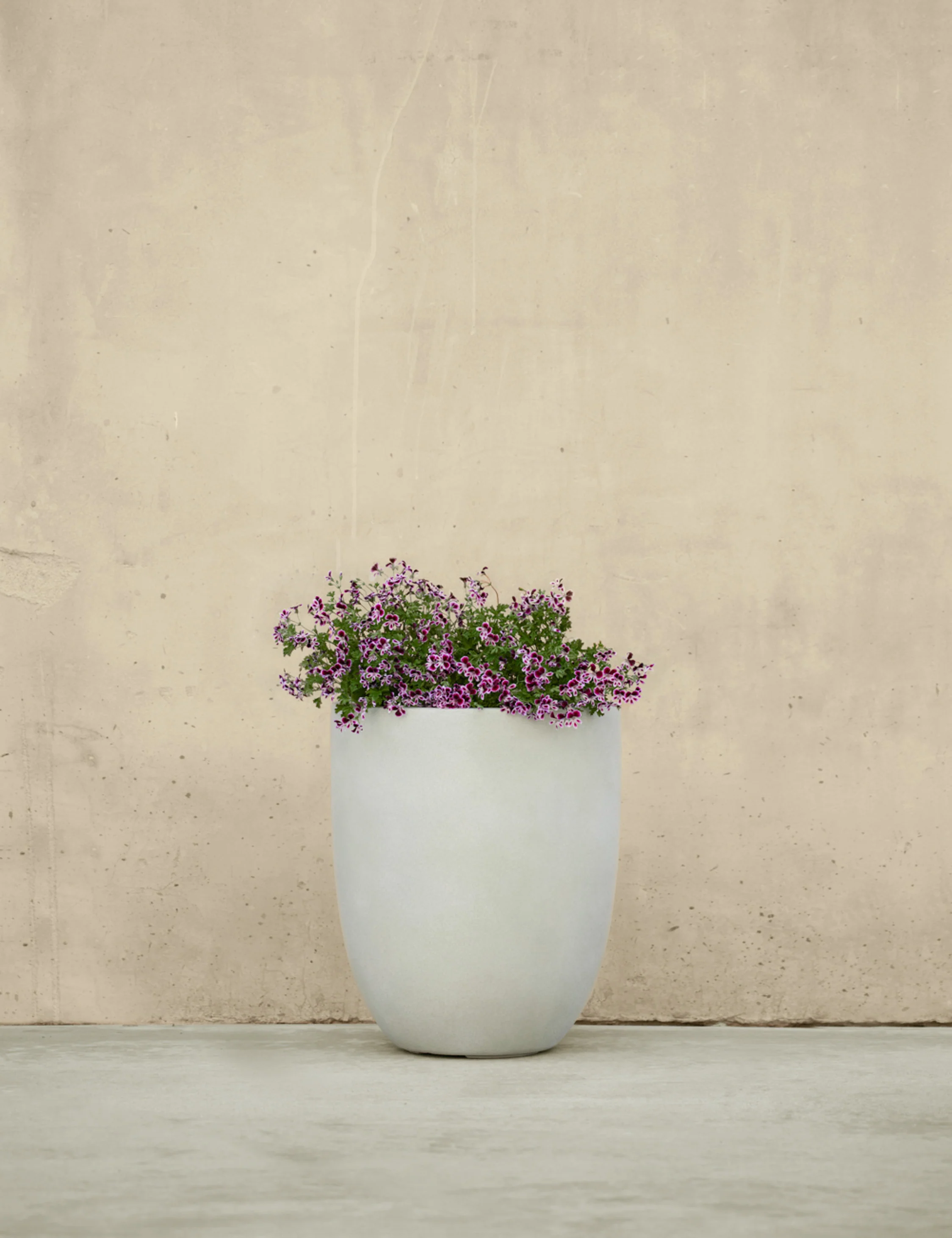Bradford Planters by Campania International 10 Bradford Planters by Campania International