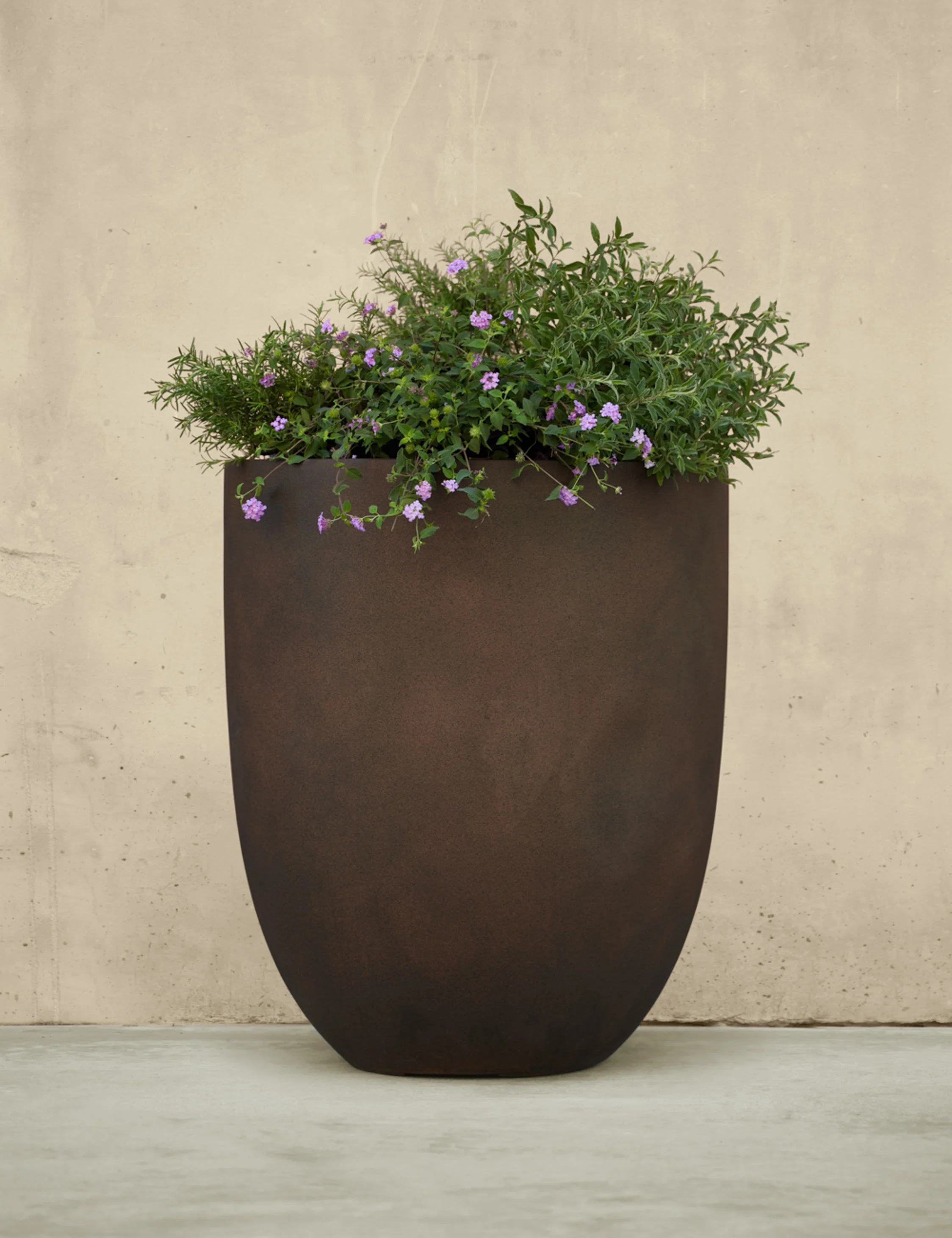 Bradford Planters by Campania International 17 Bradford Planters by Campania International