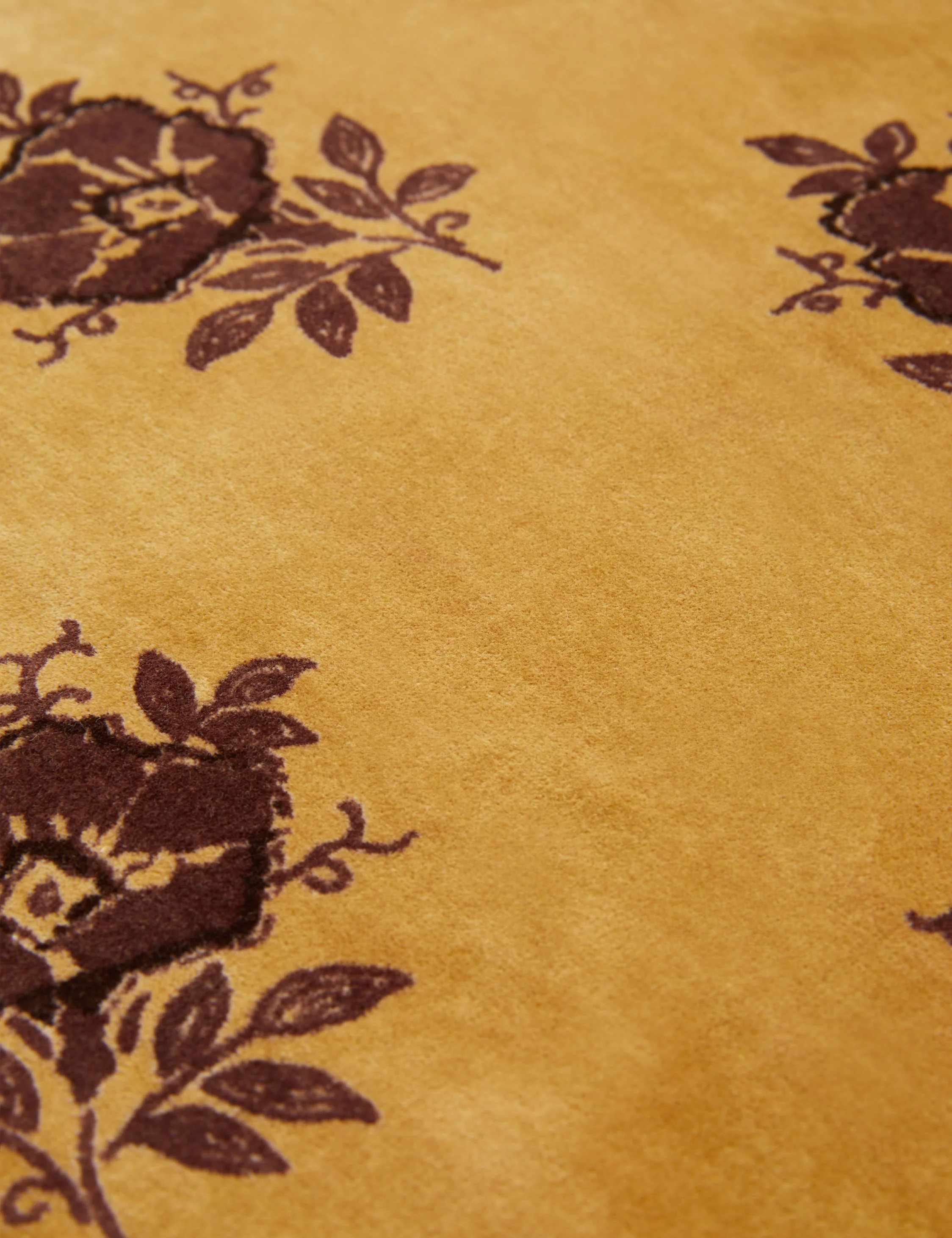 Montreal Velvet Tree Skirt