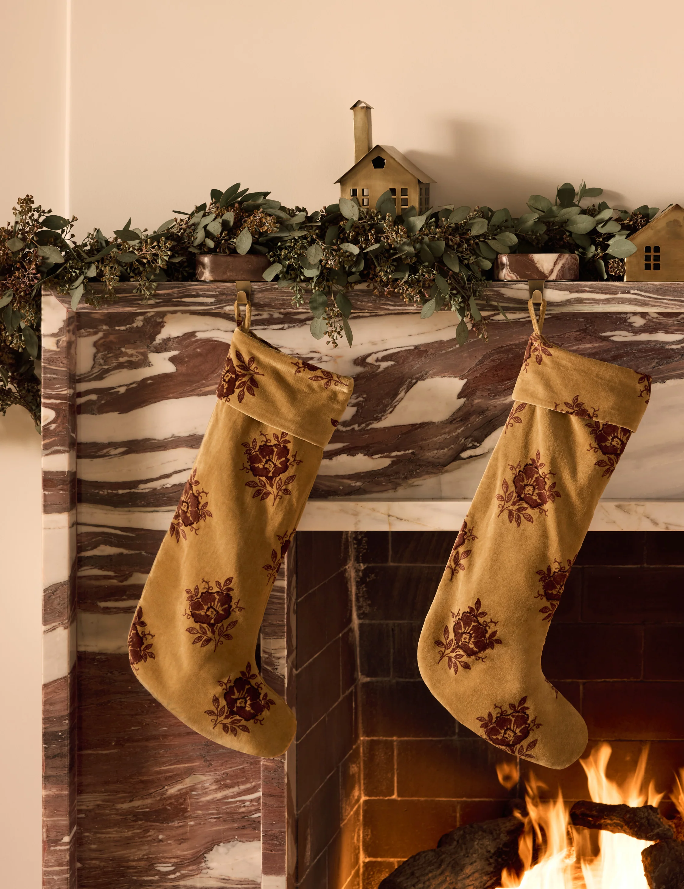 Montreal Velvet Stocking