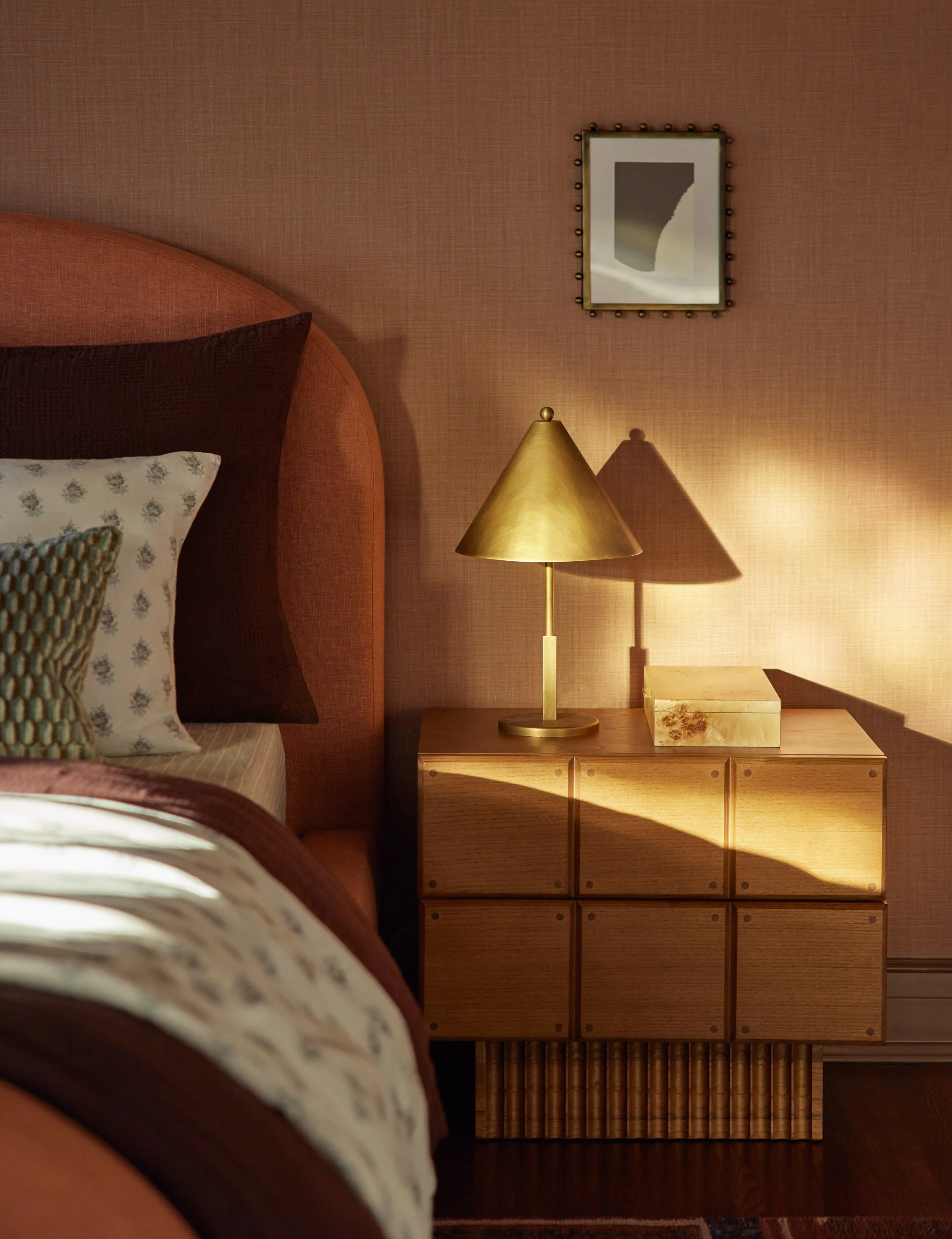 Lochlan Picture Frame