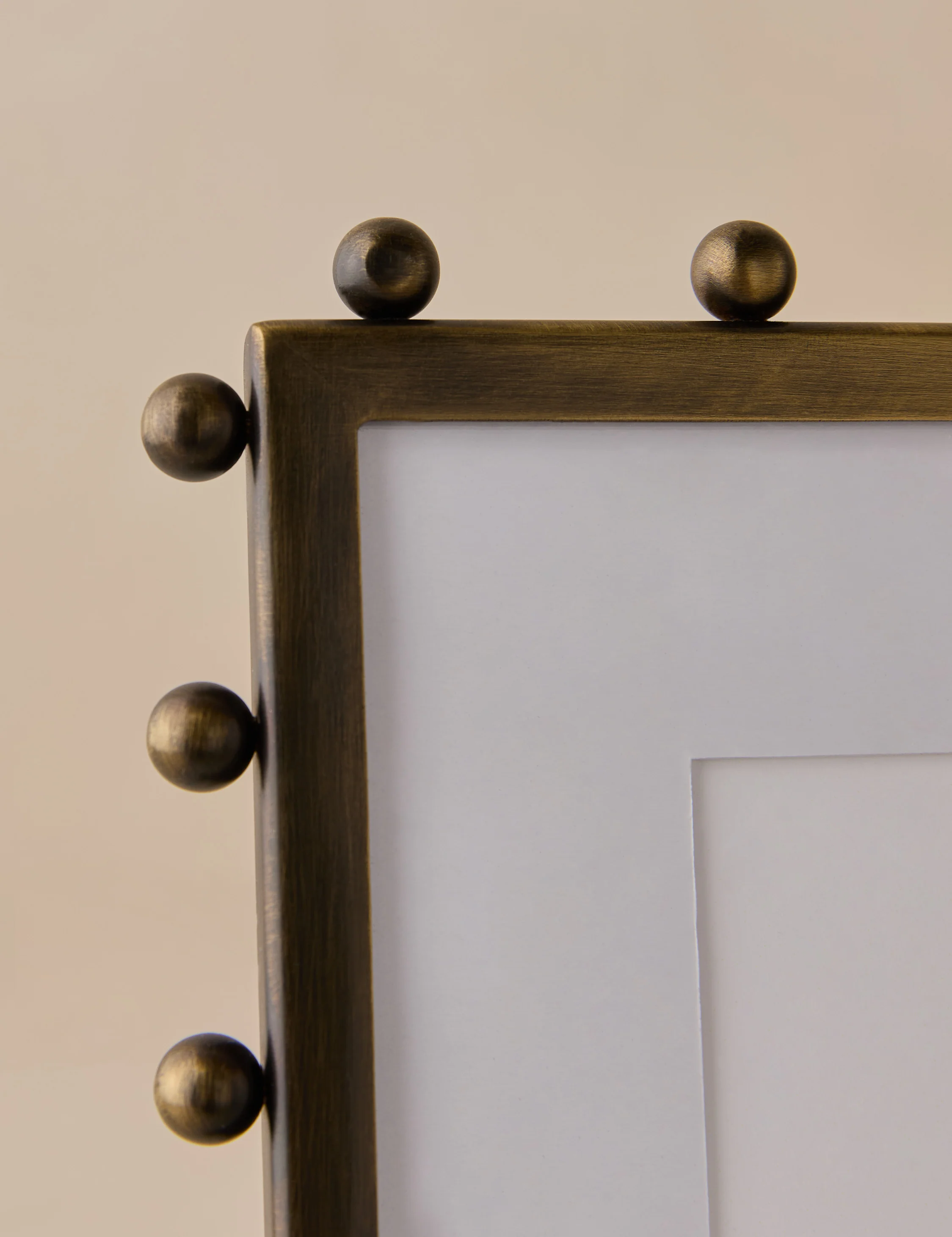 Lochlan Picture Frame