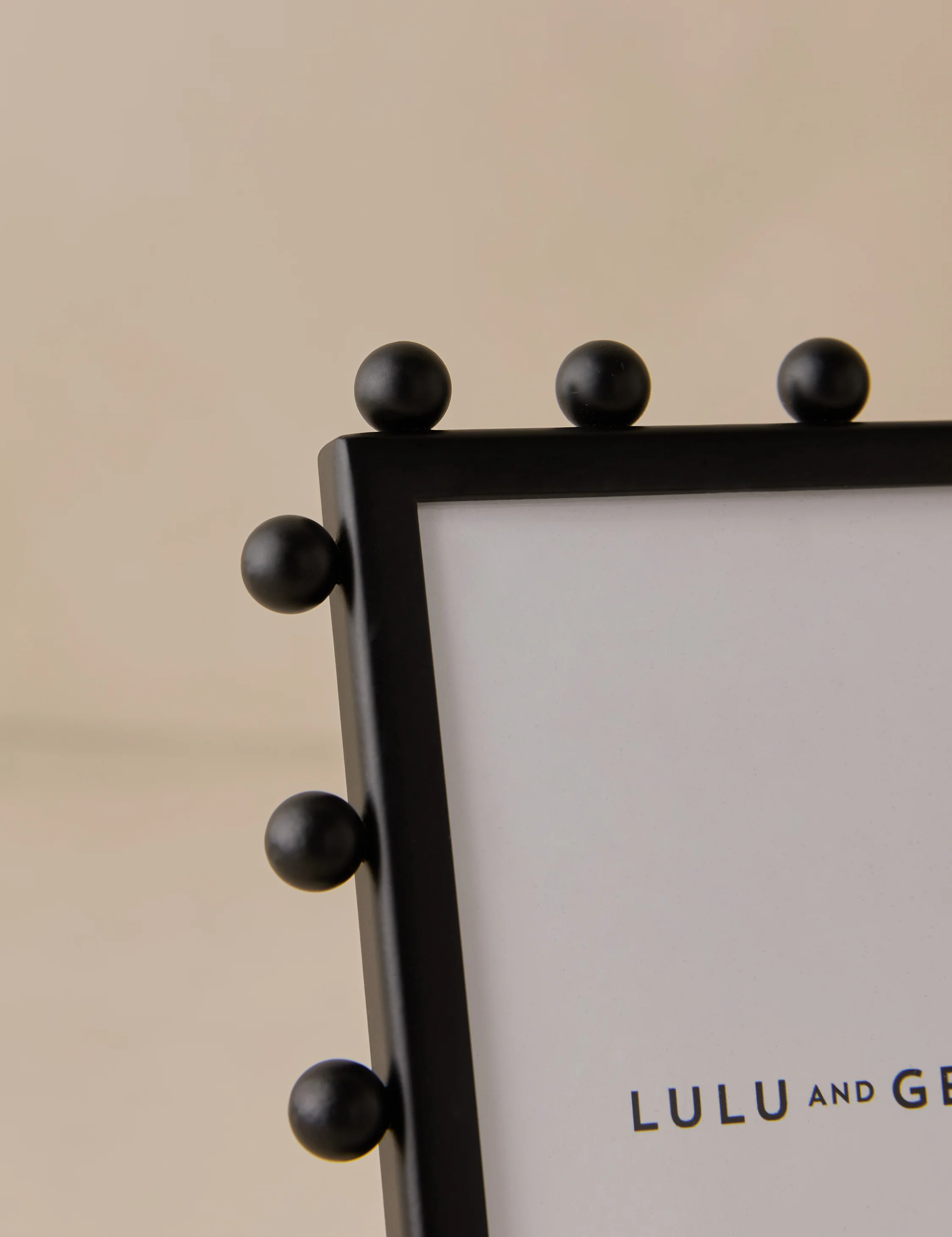 Lochlan Picture Frame