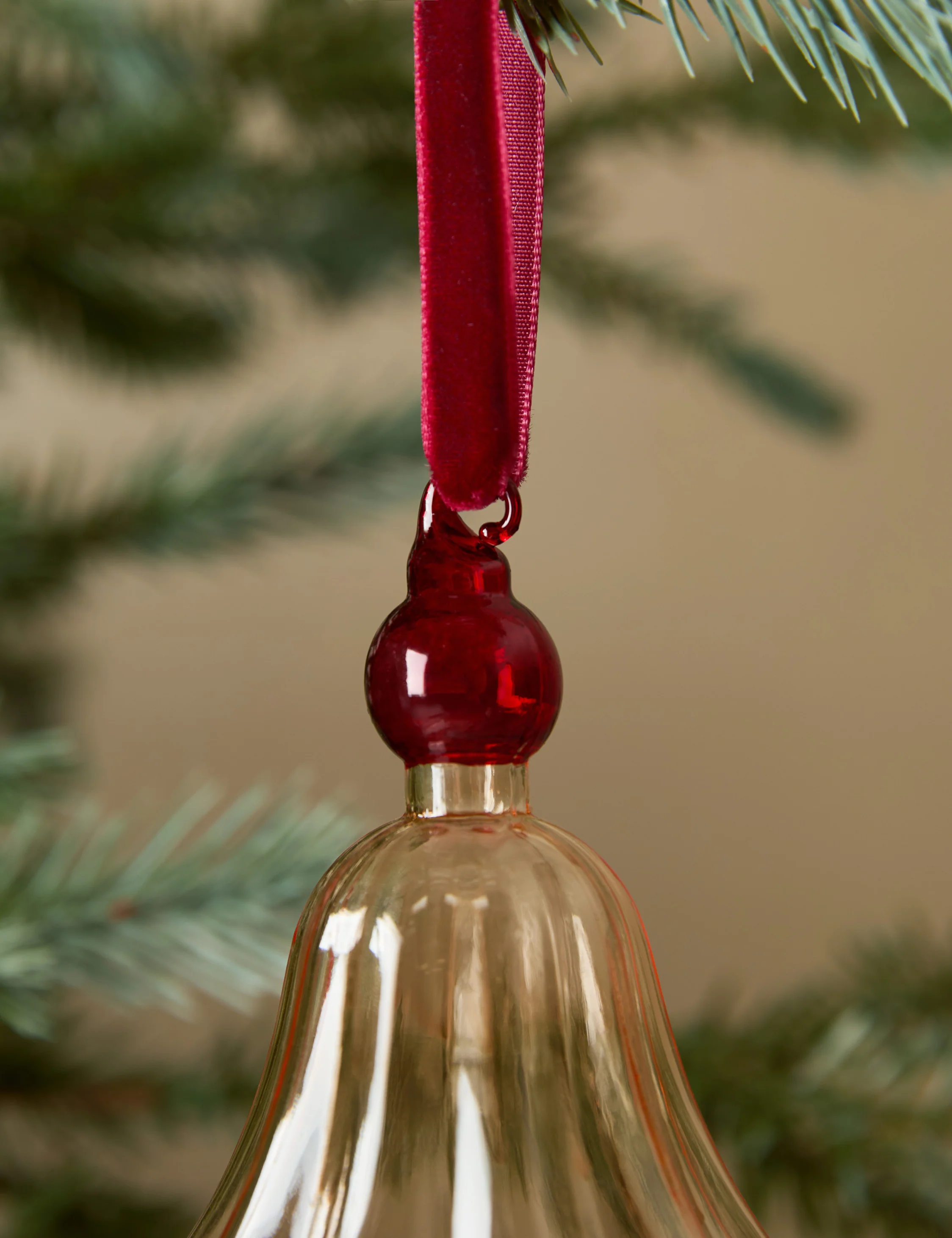 Suzu Glass Ornament