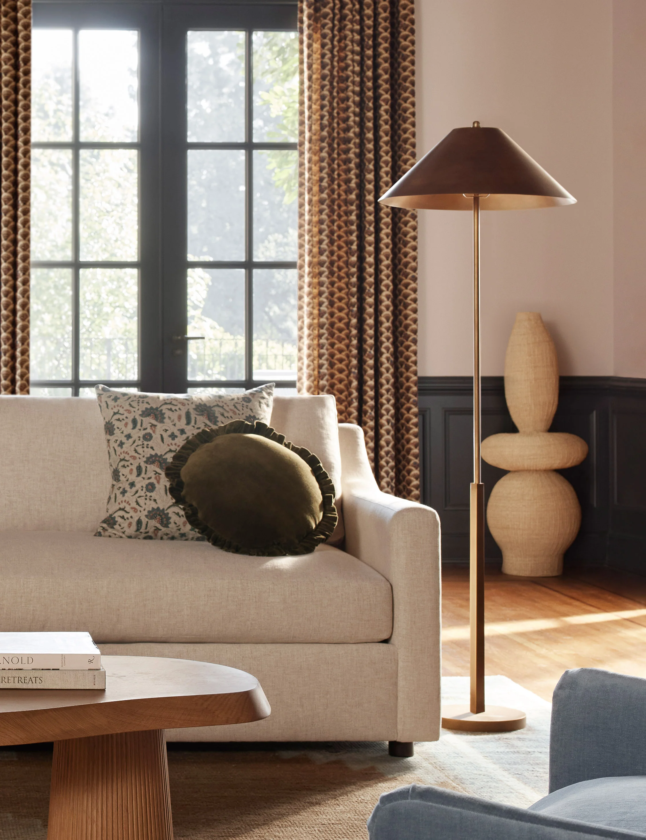 Lilia Decorative Floor Vase