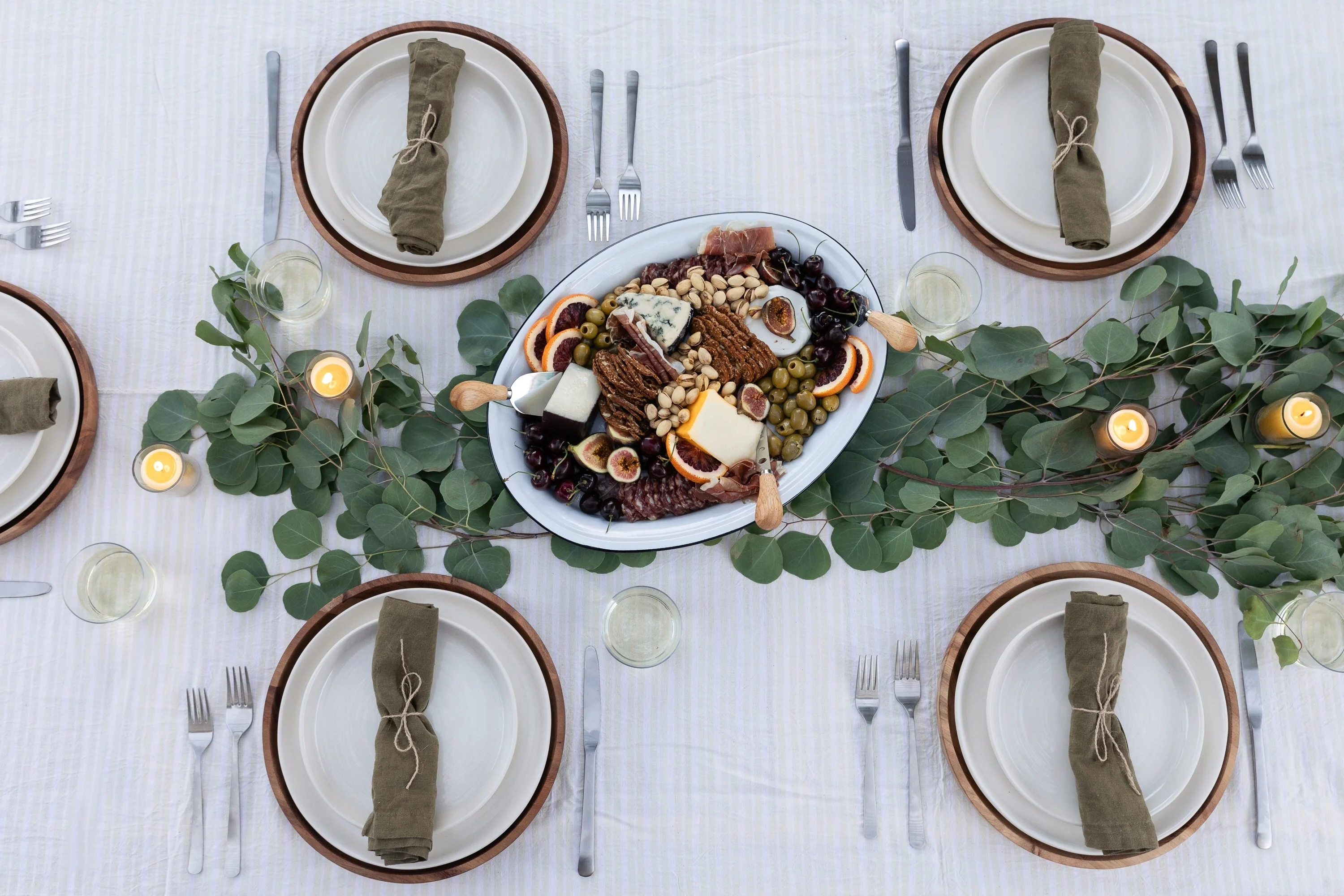 Linen Table Napkins (Set of 4) by Cultiver