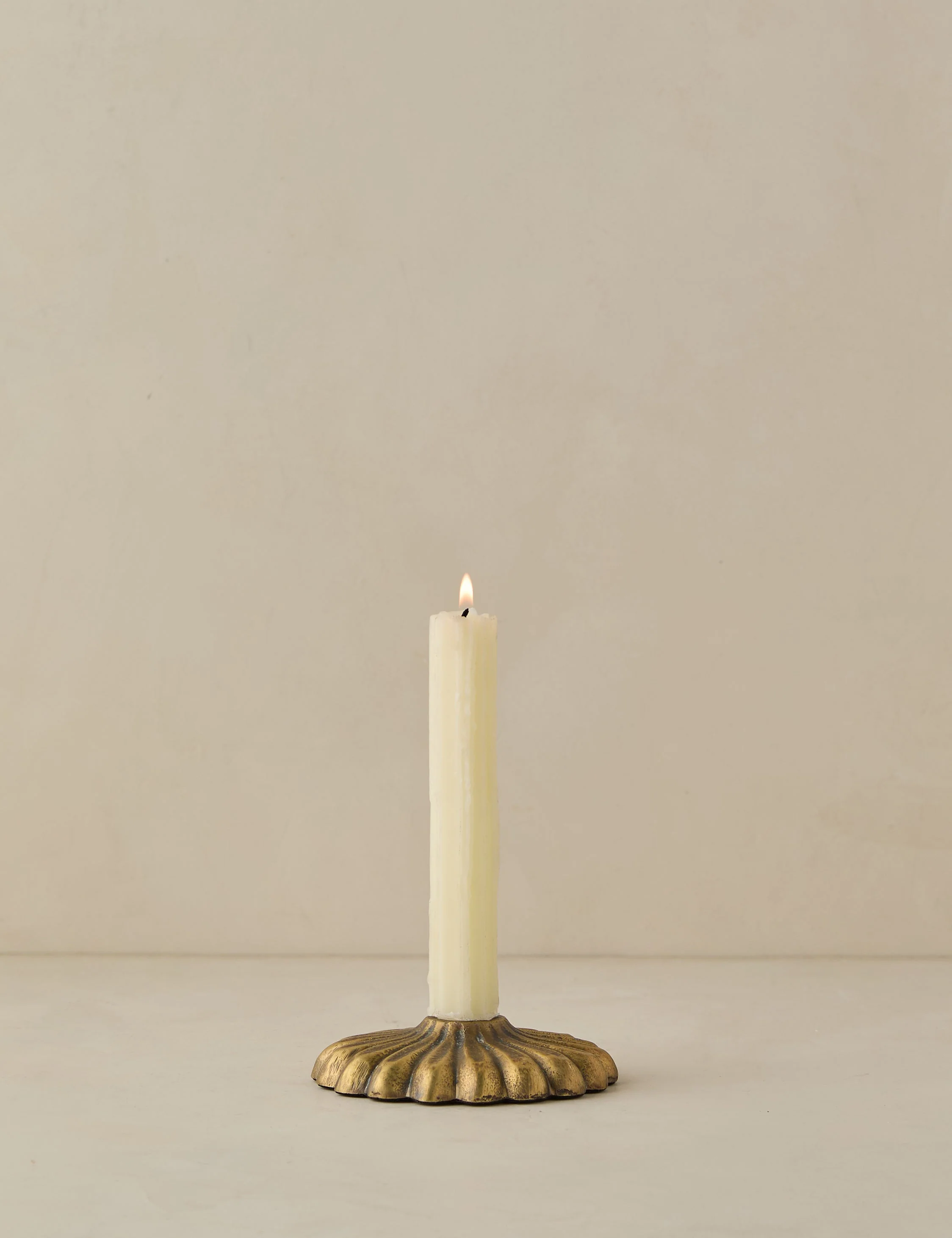 Giovanna Candle Holder