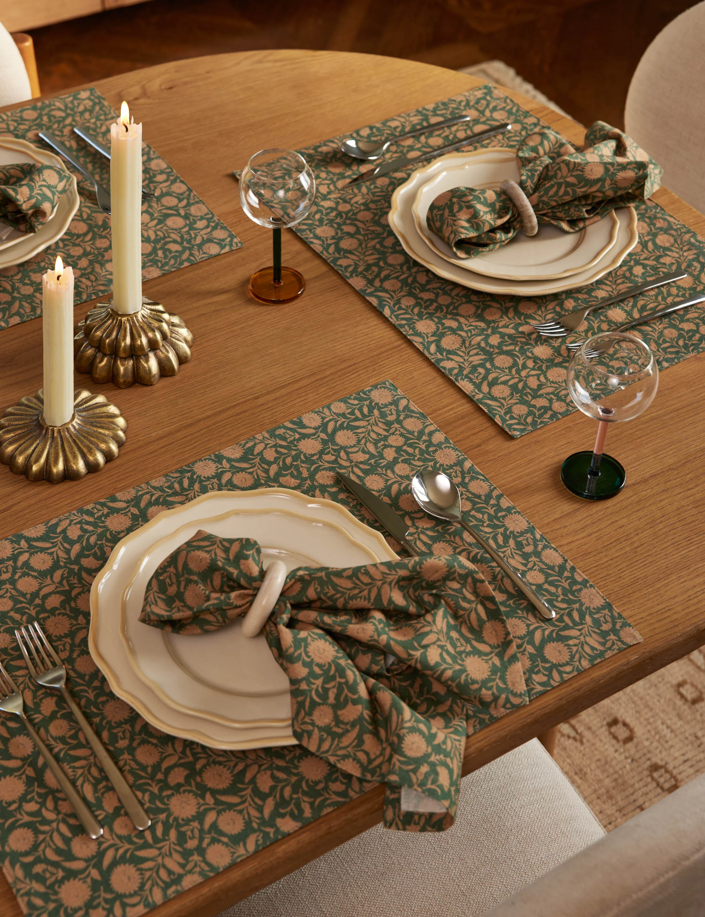 Giovanna Candle Holder