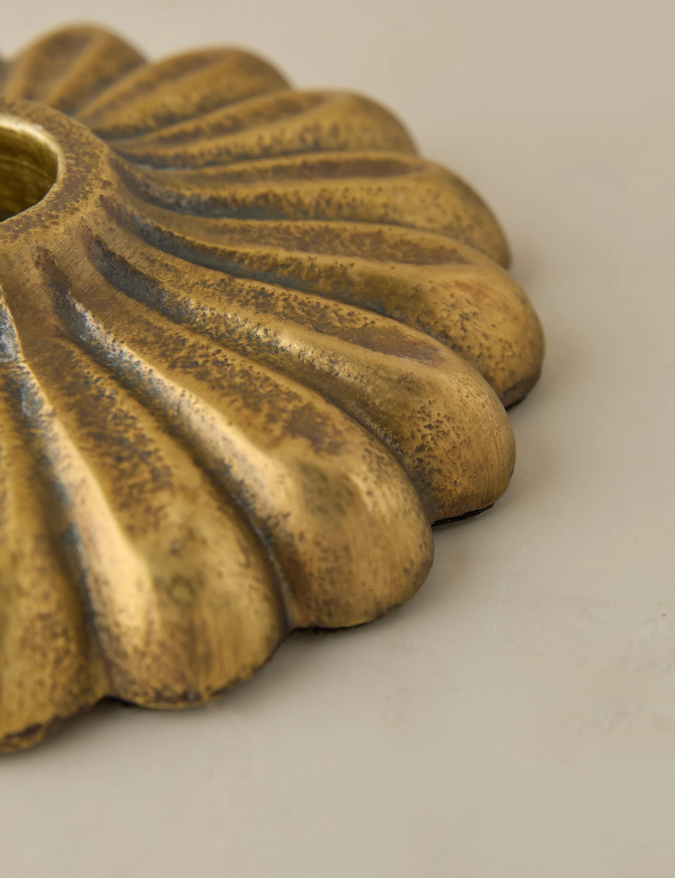 Giovanna Candle Holder