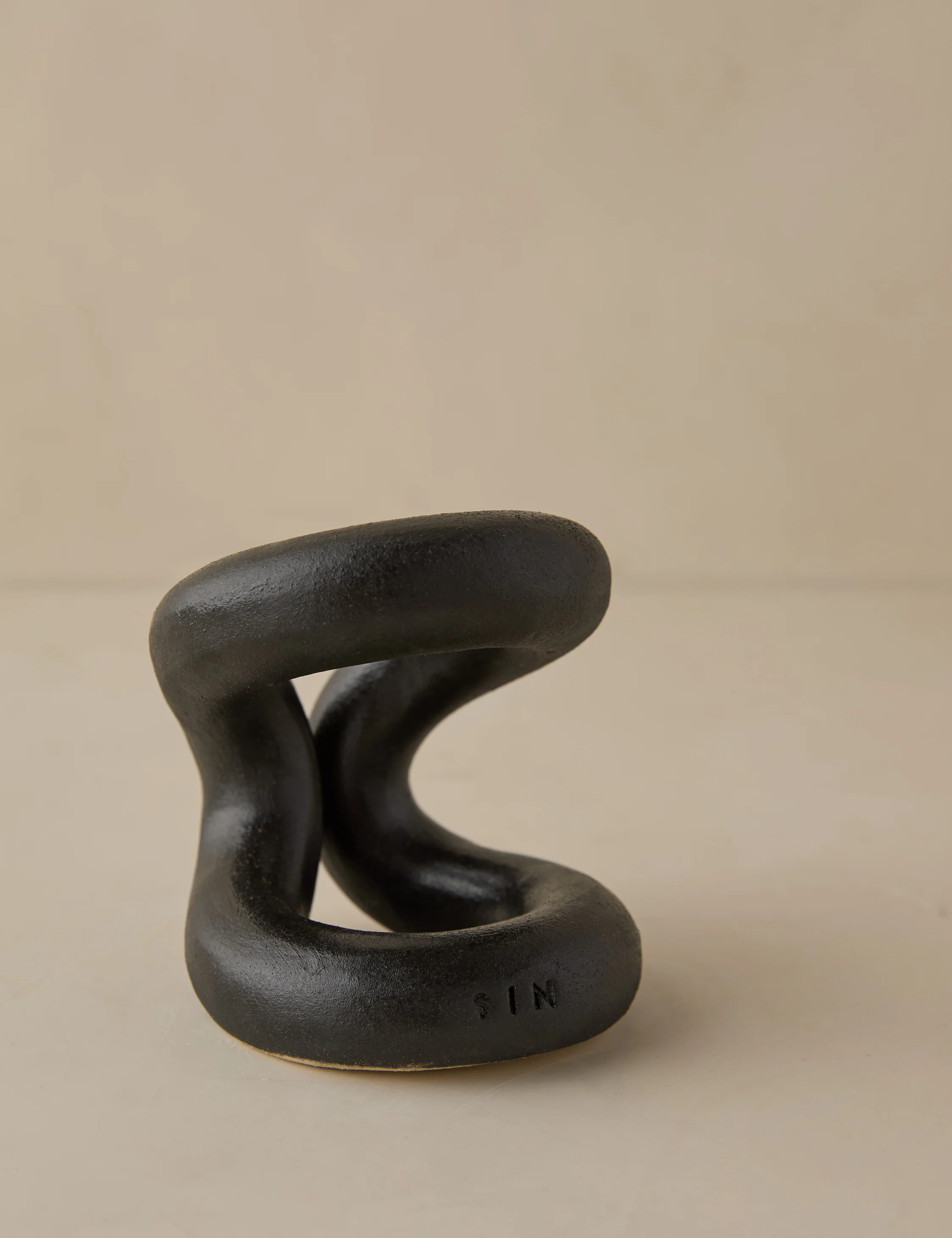 Ood Toothbrush Holder by SIN