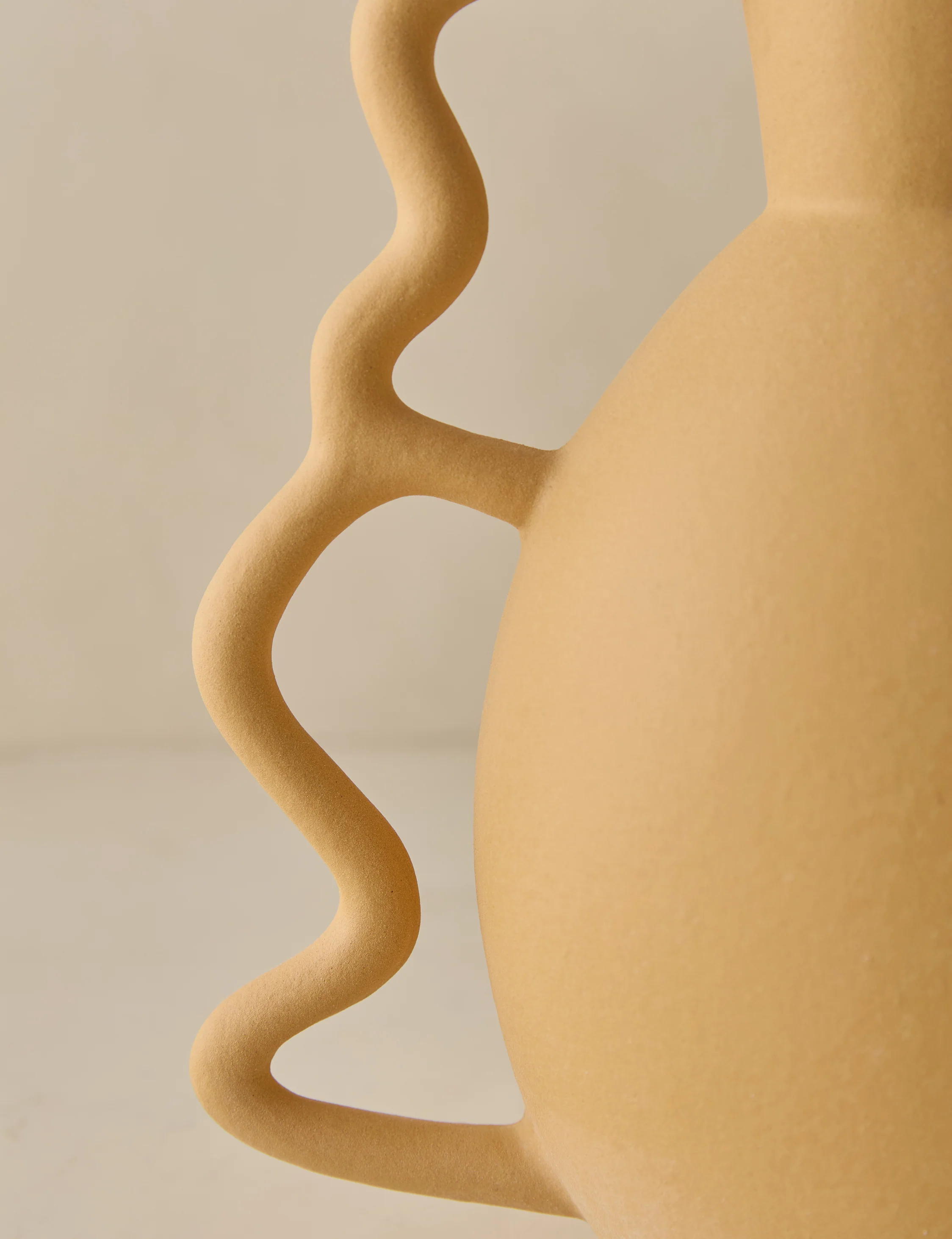 Zayden Vase