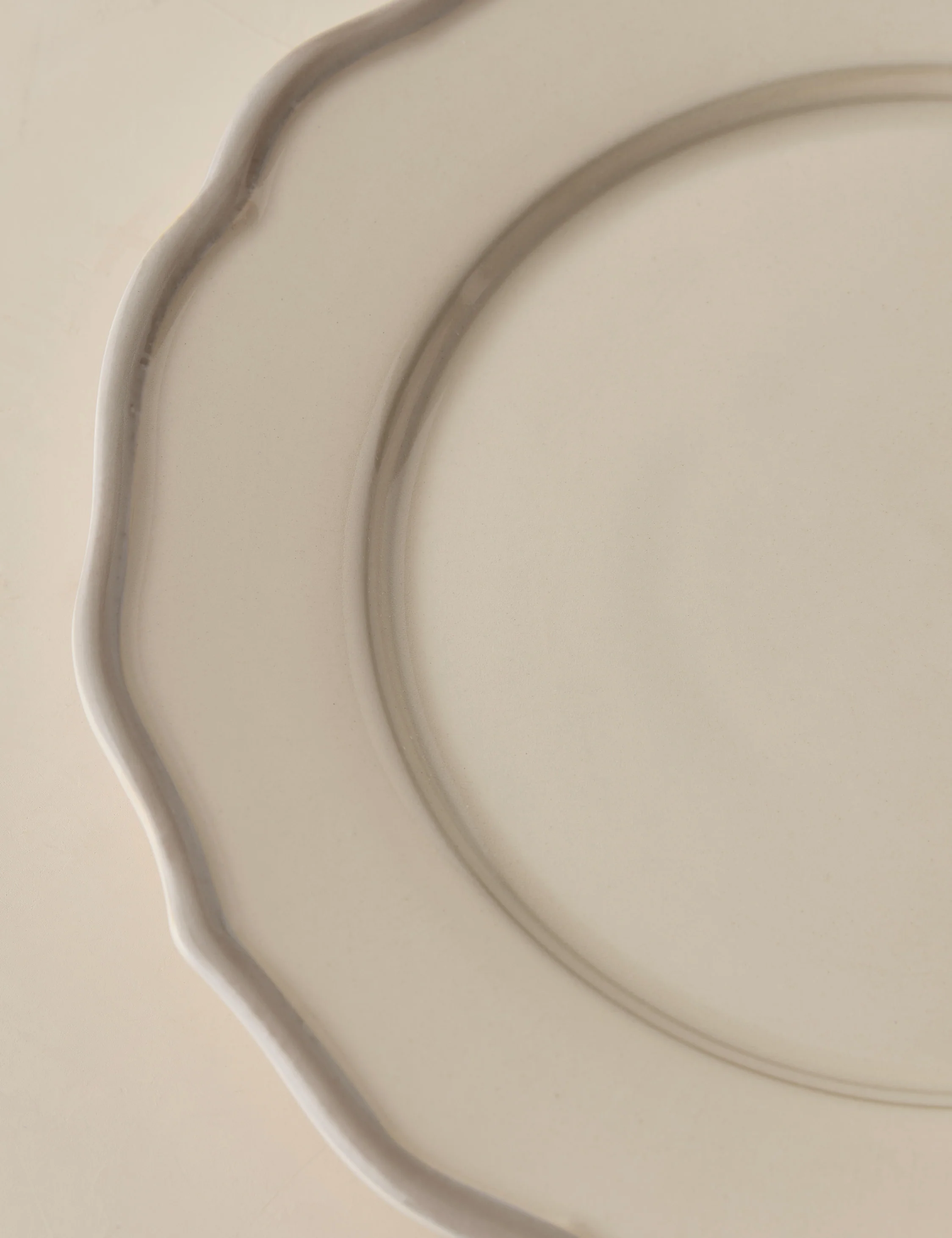 Stoneware Dinnerware by Maison Madison 107 Stoneware Dinnerware by Maison Madison