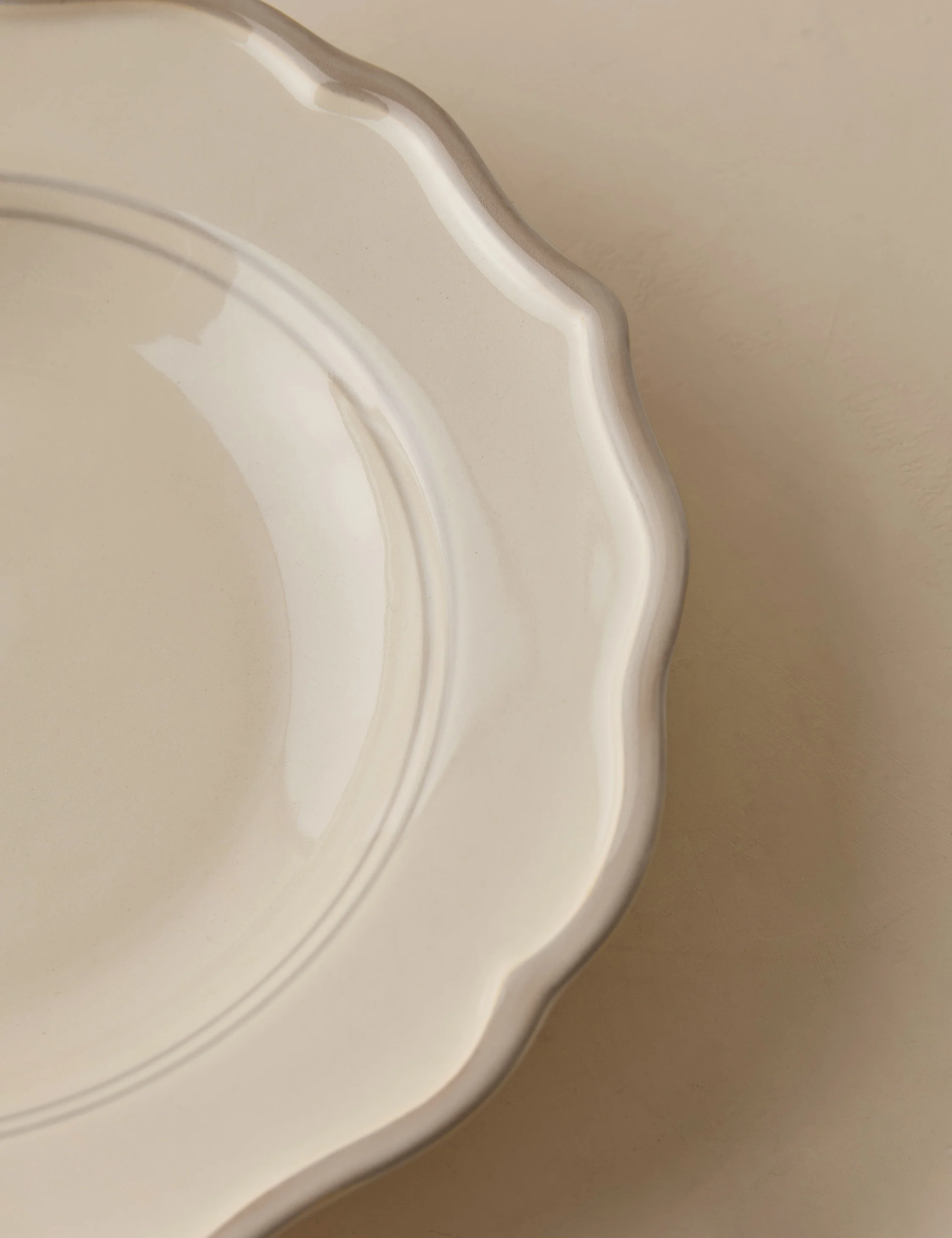 Stoneware Dinnerware by Maison Madison 115 Stoneware Dinnerware by Maison Madison