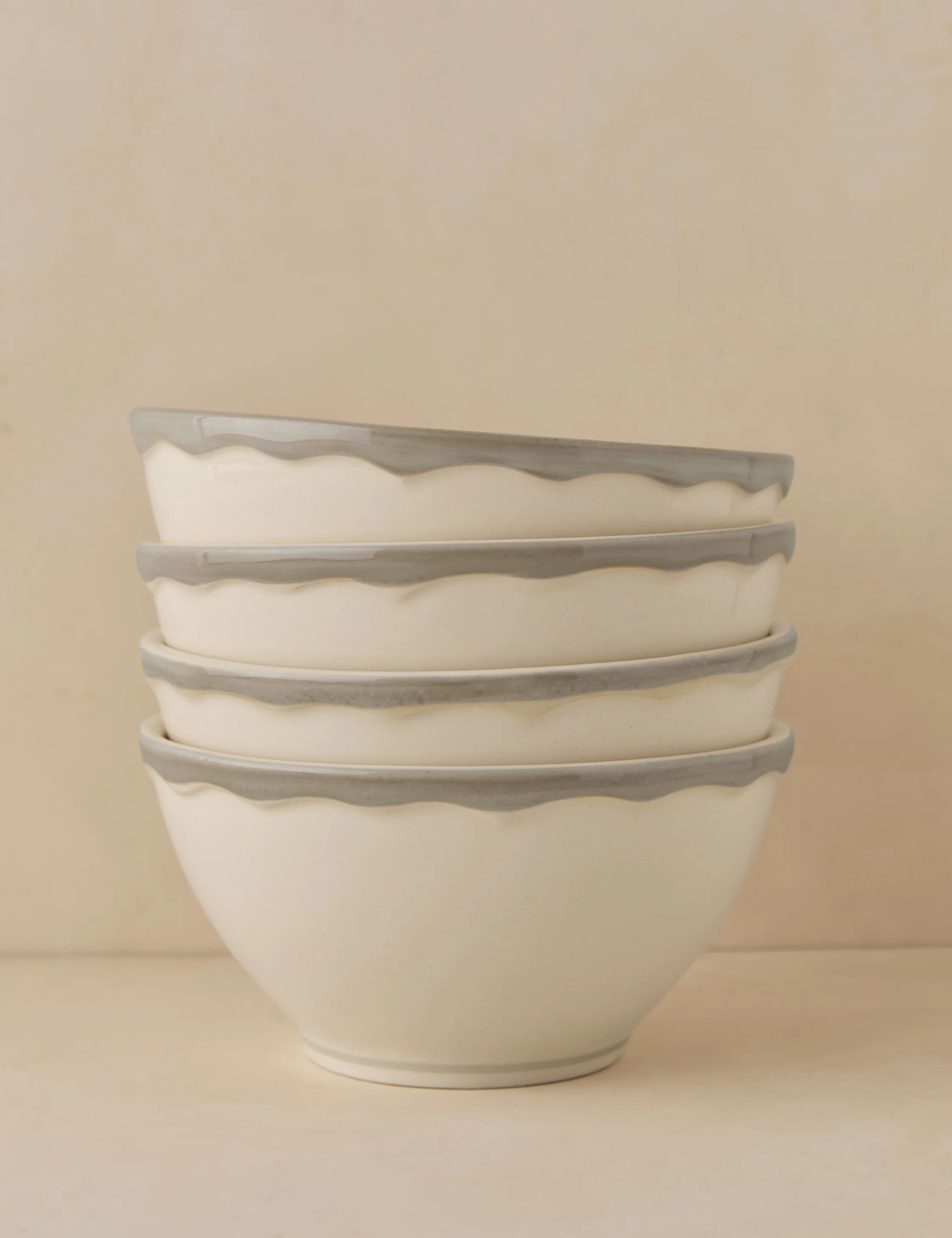 Stoneware Dinnerware by Maison Madison 119 Stoneware Dinnerware by Maison Madison