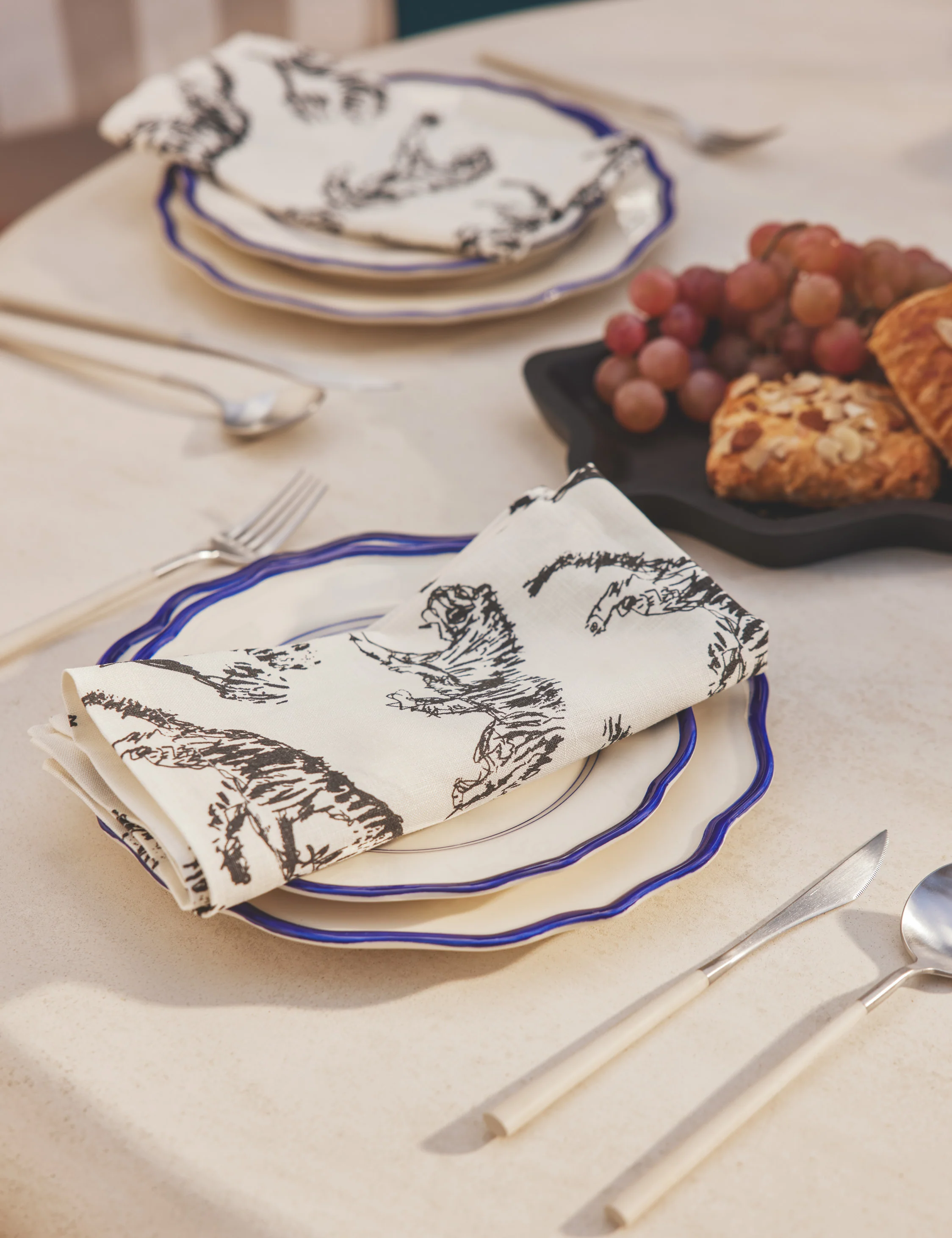 Stoneware Dinnerware by Maison Madison 19 Stoneware Dinnerware by Maison Madison