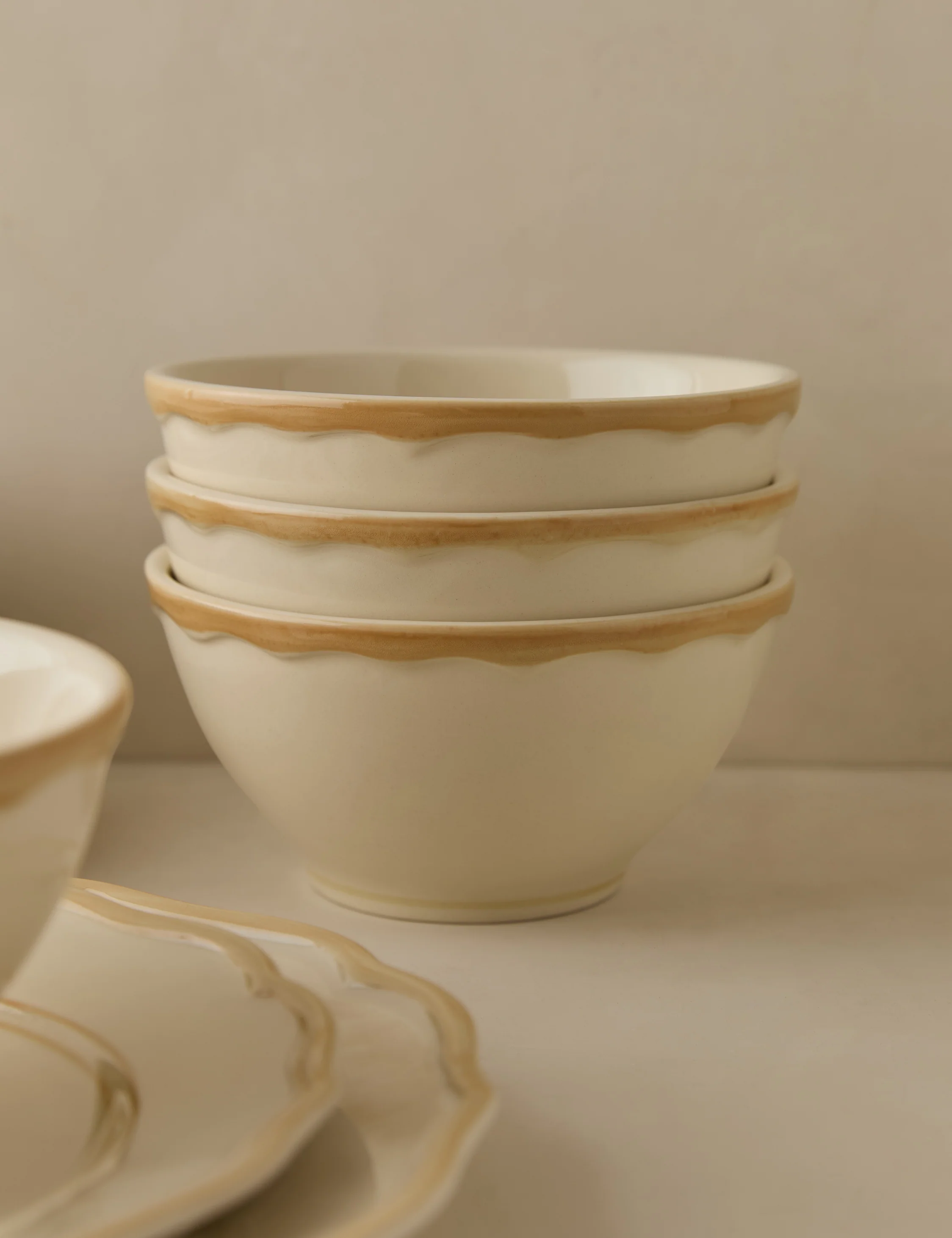 Stoneware Dinnerware by Maison Madison 70 Stoneware Dinnerware by Maison Madison