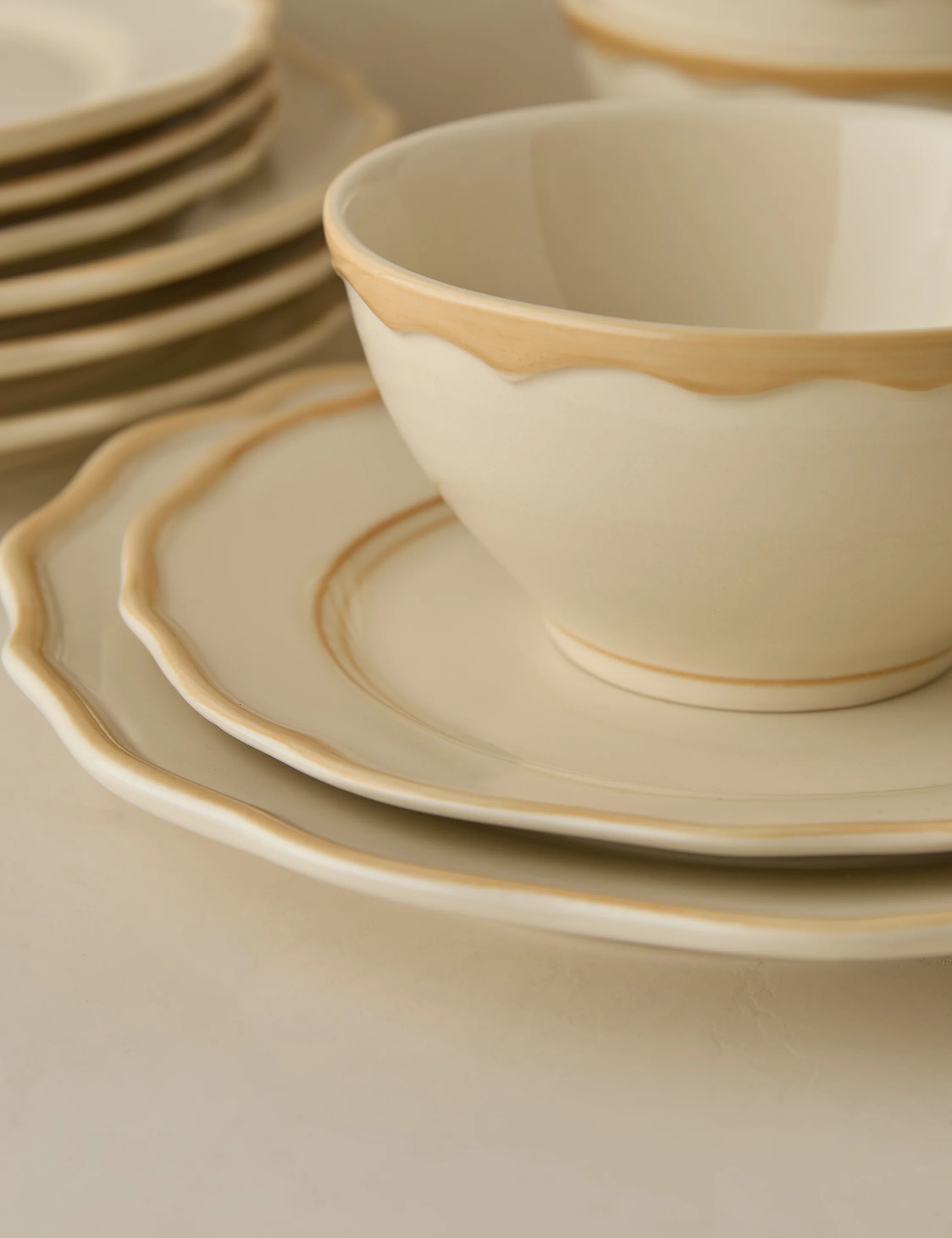 Stoneware Dinnerware by Maison Madison 71 Stoneware Dinnerware by Maison Madison