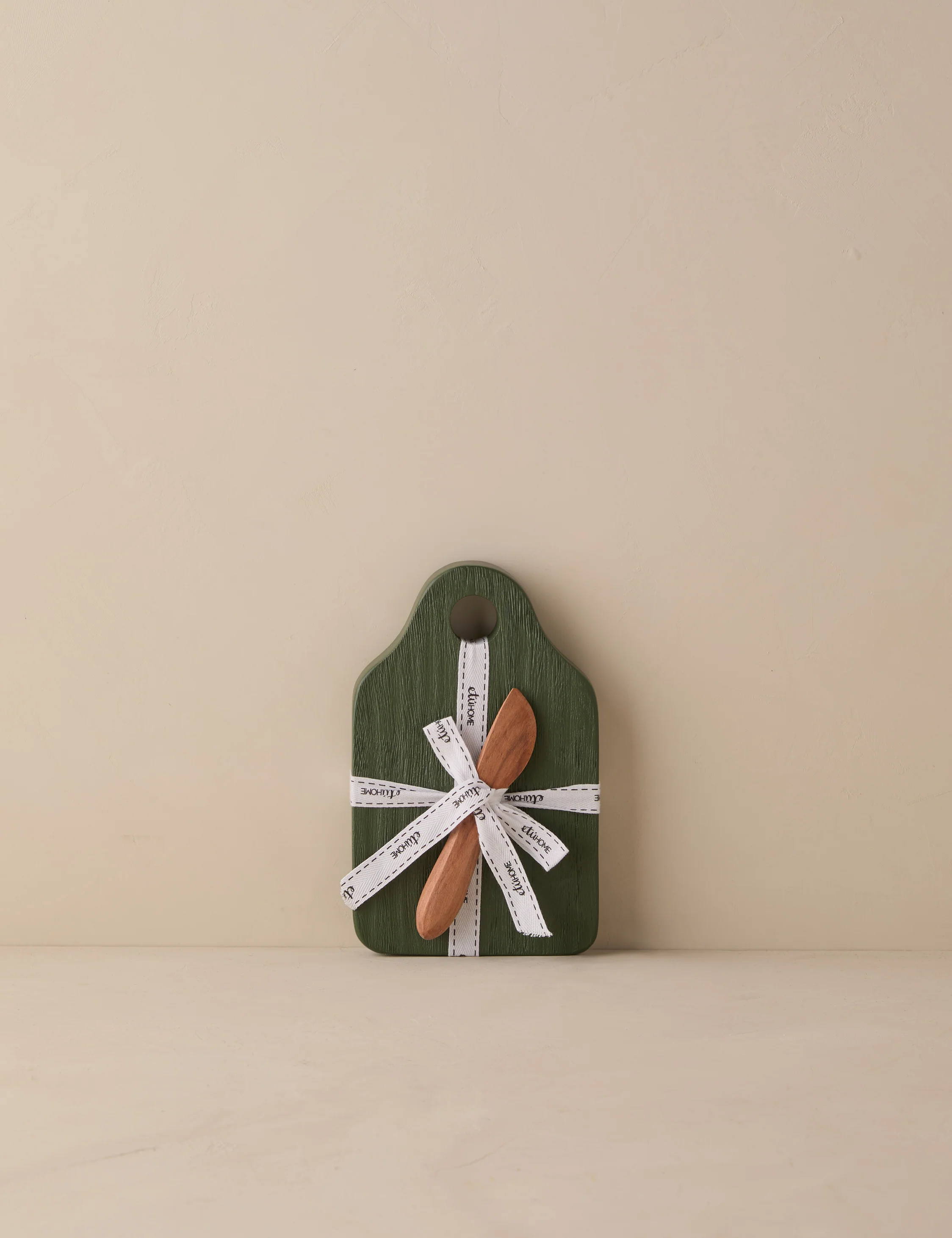 Dutch Cheese Board with Spreader by etúHOME