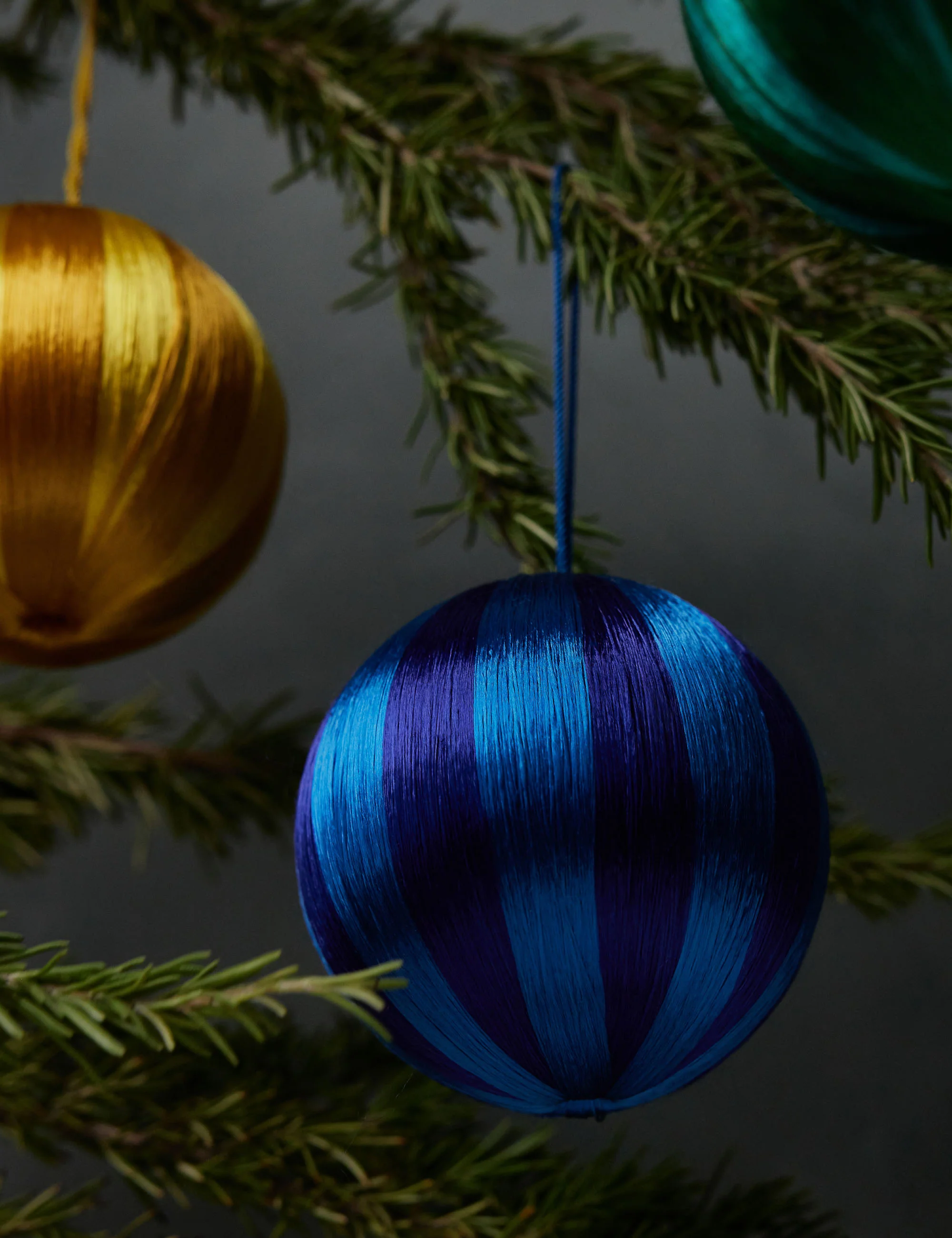 Cody Foster & Co Thread Ball Ornament, Large (Set of 5, Assorted)