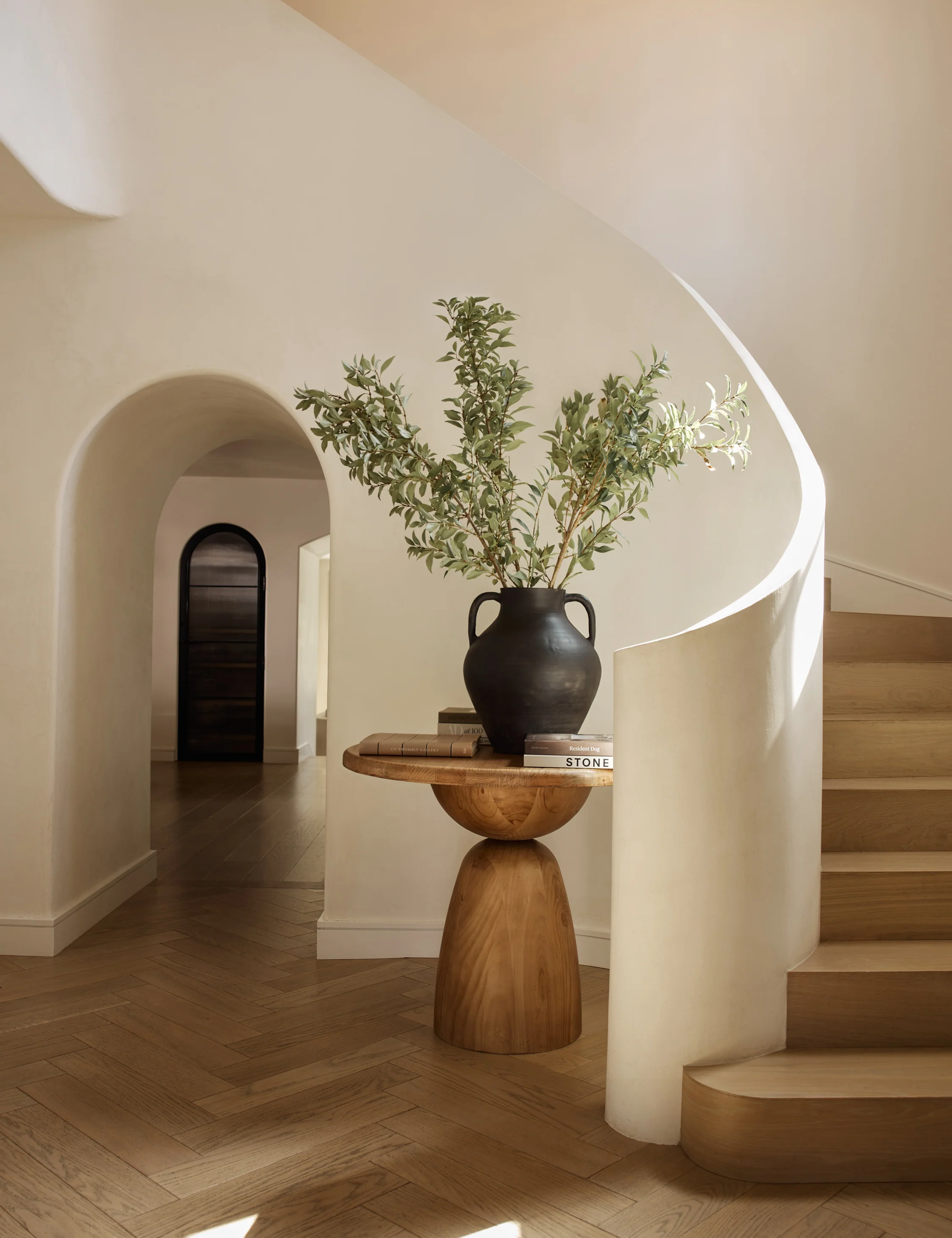 Atrani Vase by Amber Lewis x Four Hands 6 Atrani Vase by Amber Lewis x Four Hands