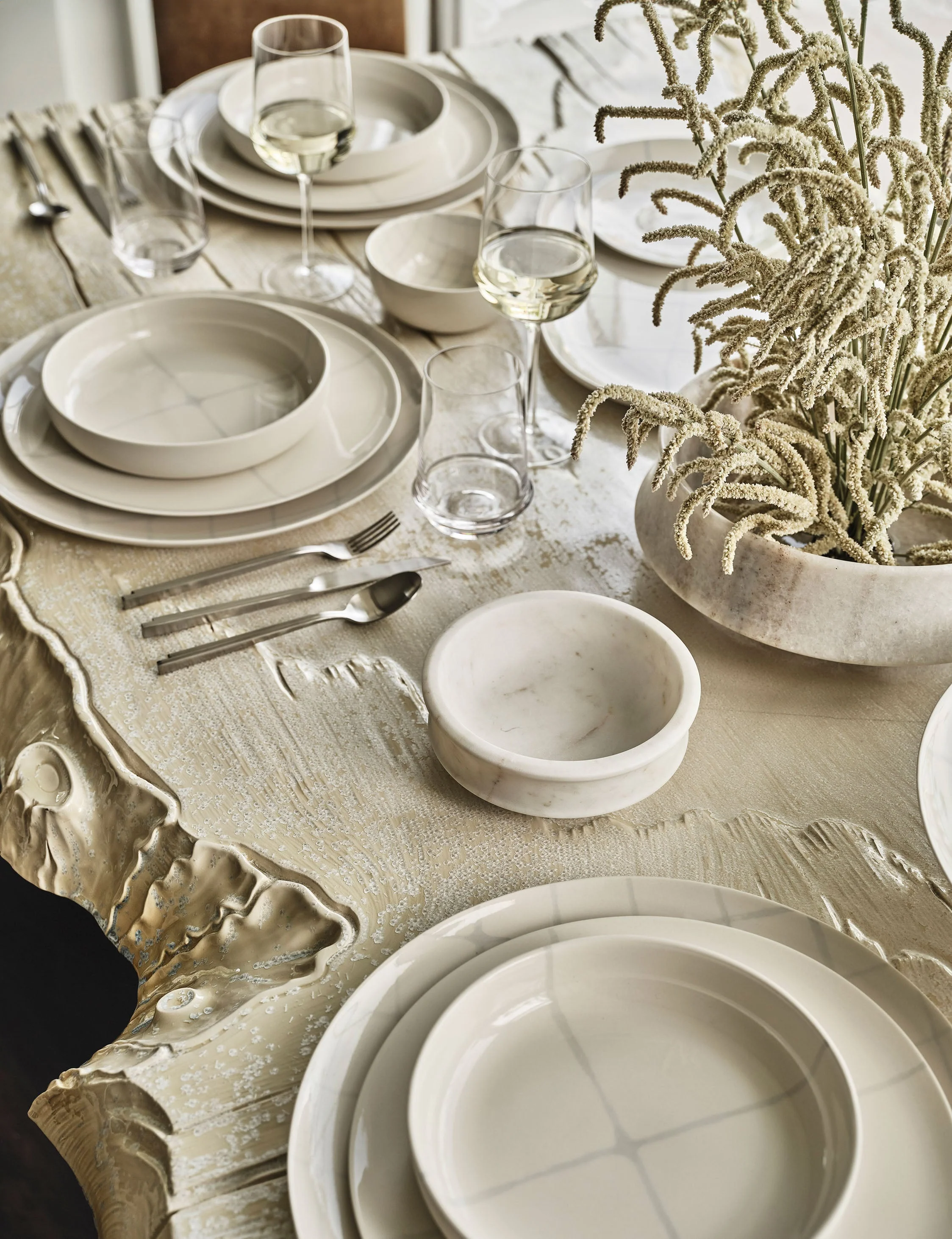 Zuma Porcelain Dinnerware by Kelly Wearstler x Serax