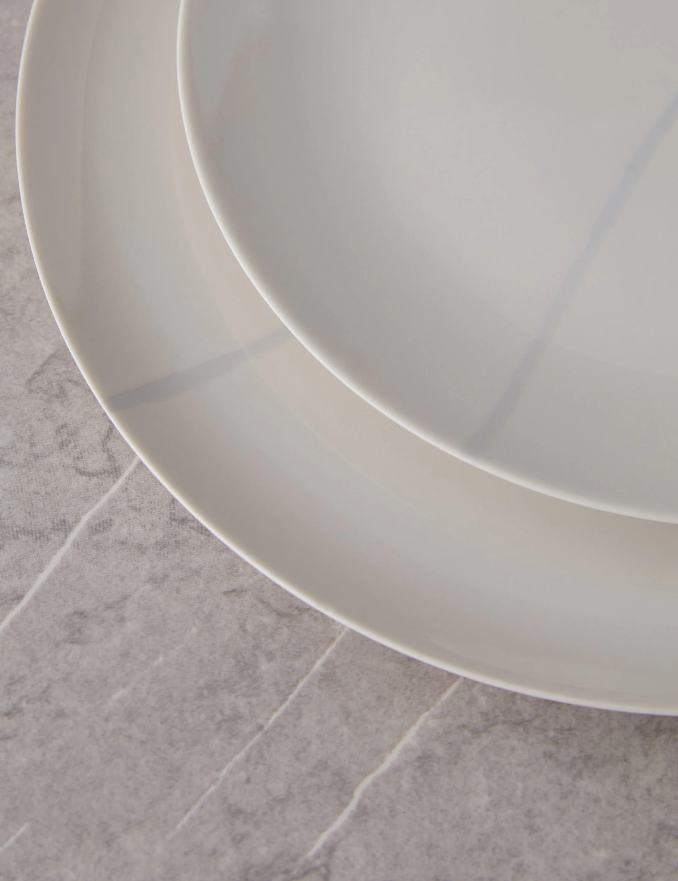 Zuma Porcelain Dinnerware by Kelly Wearstler x Serax