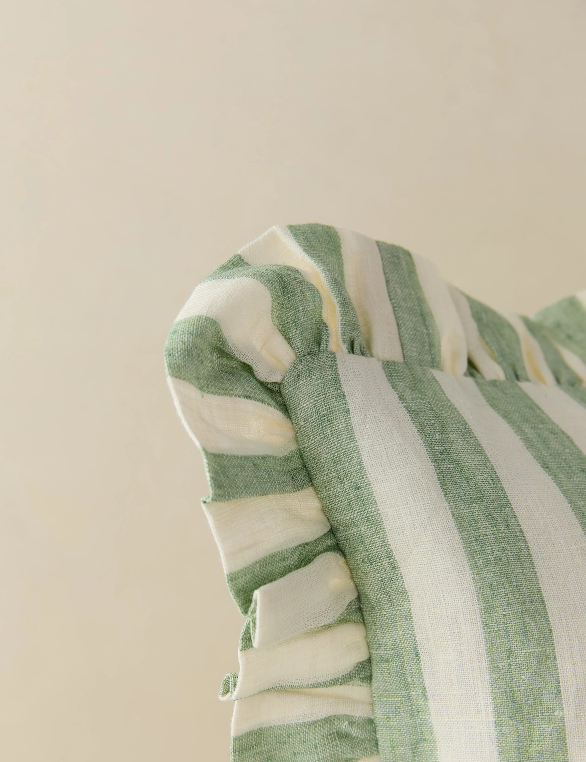 Amaroso Linen Ruffle Pillow