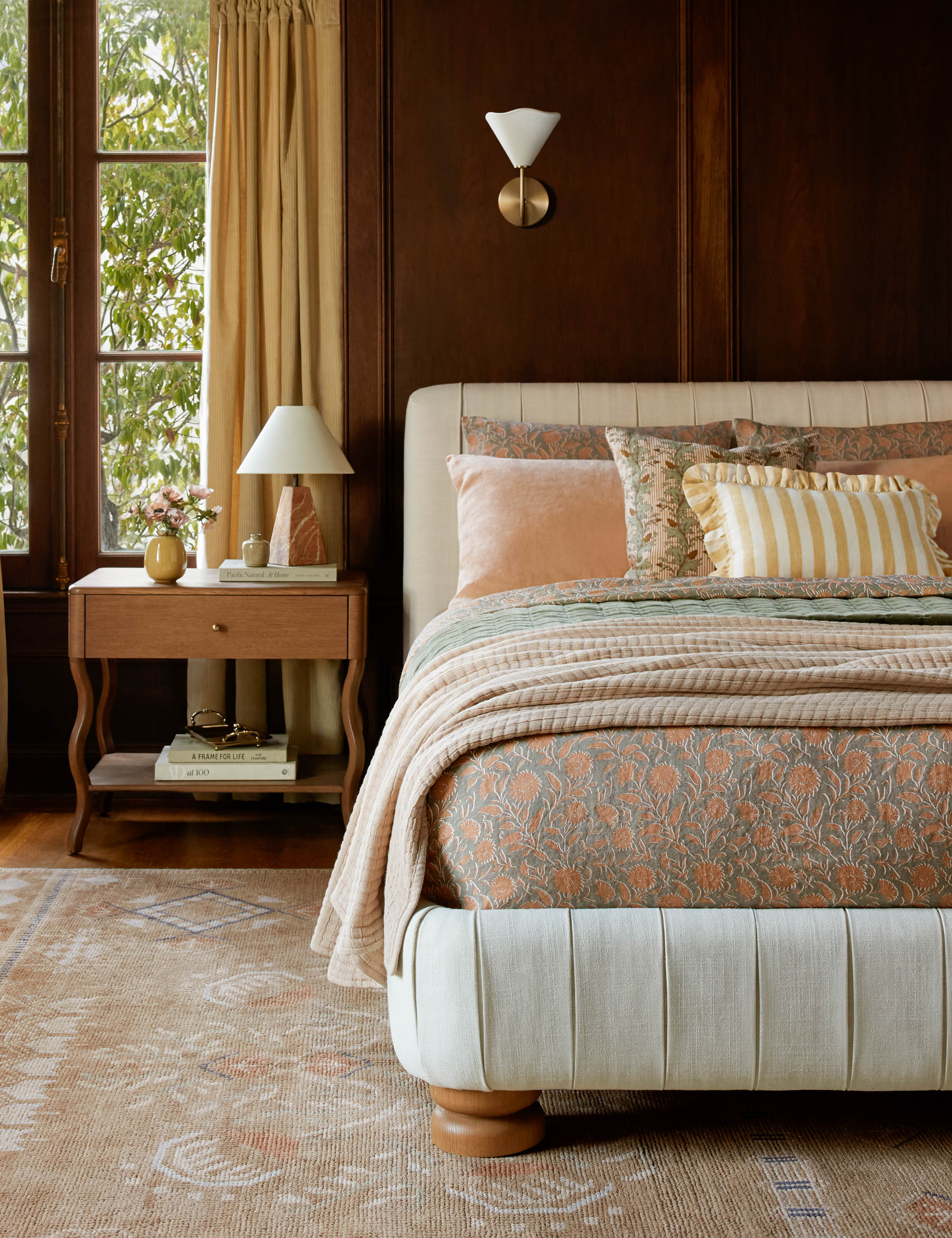 Amaroso Linen Ruffle Pillow