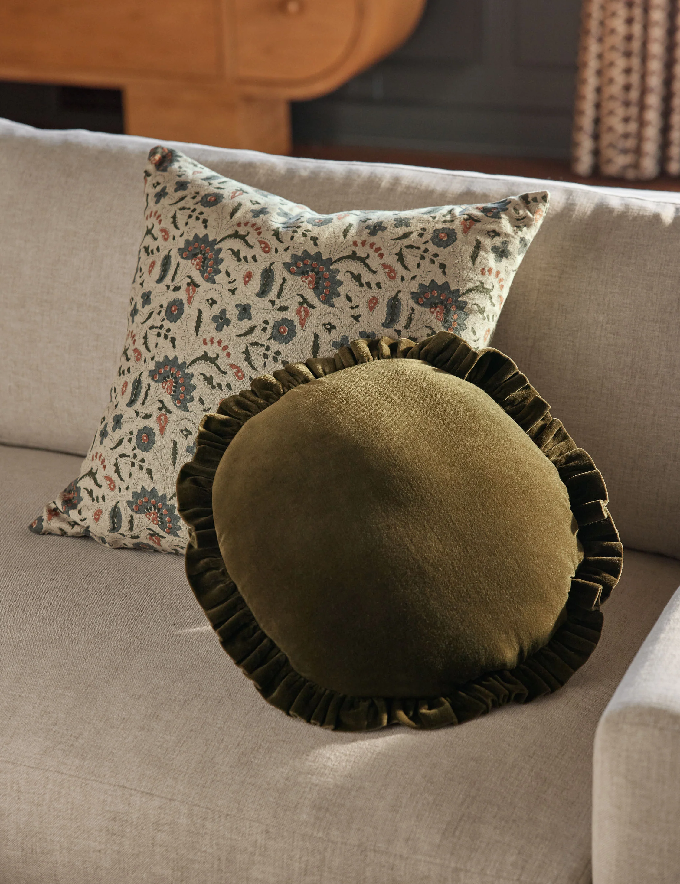 Mauree Velvet Round Pillow