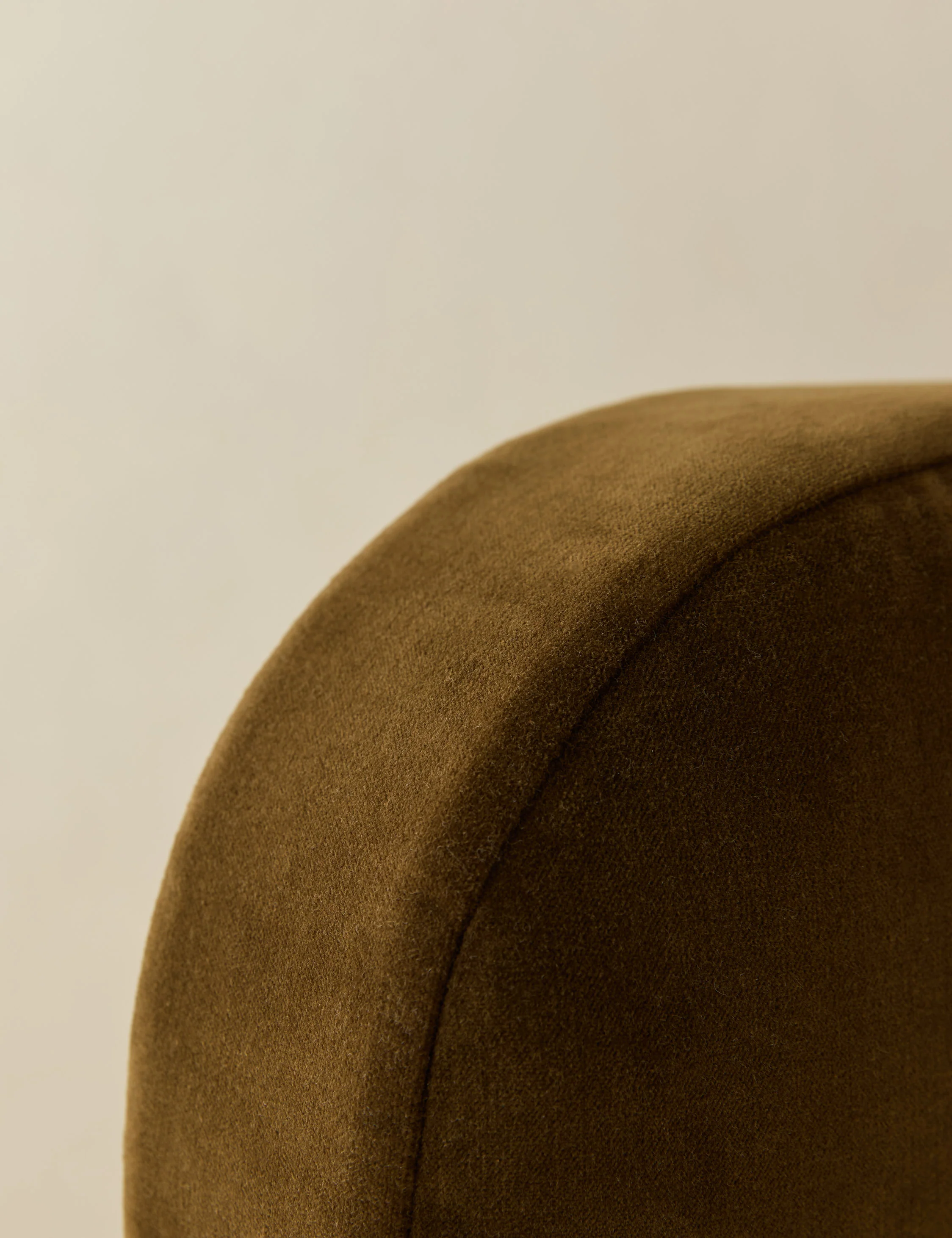 Solinger  Velvet Pill Pillow