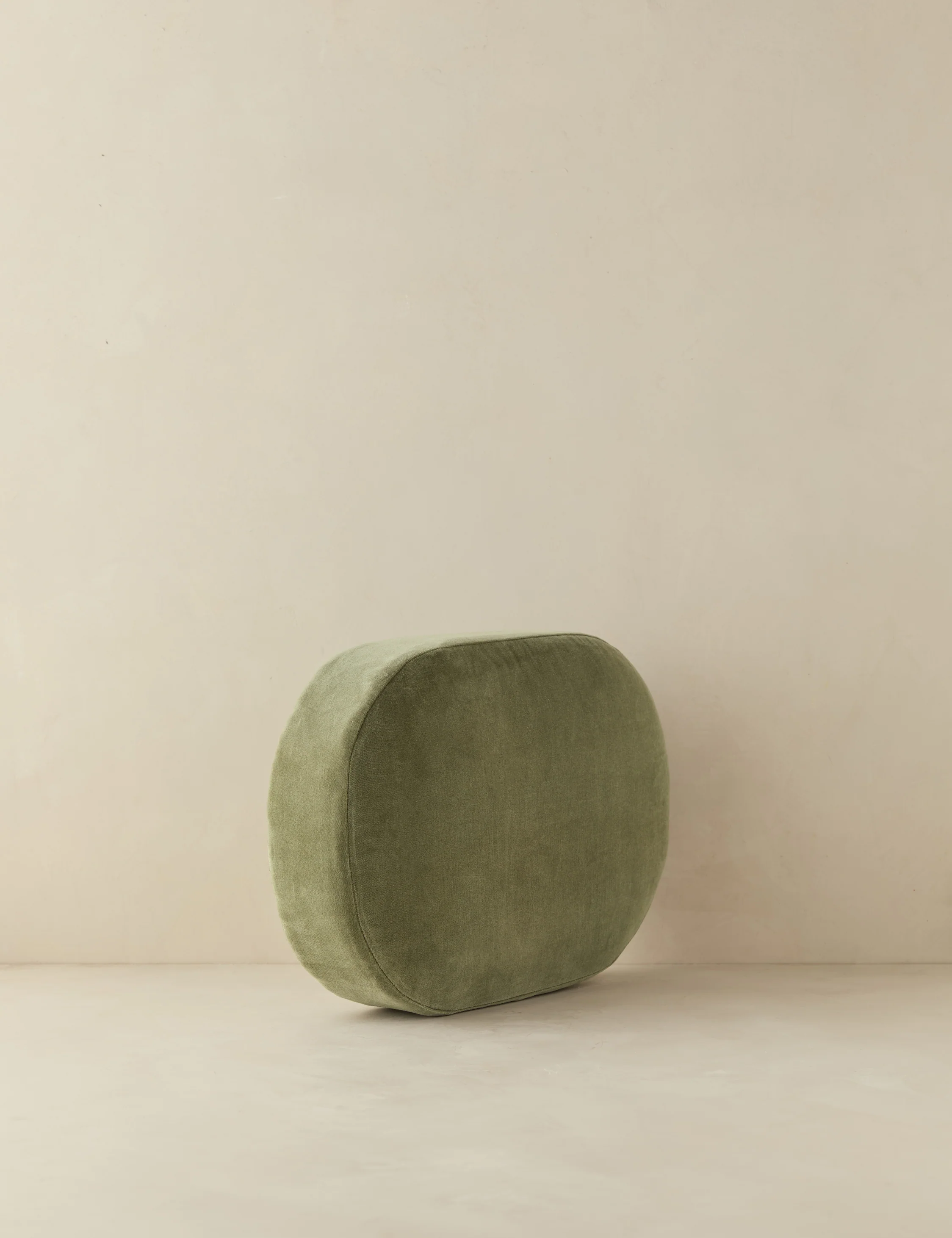 Solinger  Velvet Pill Pillow