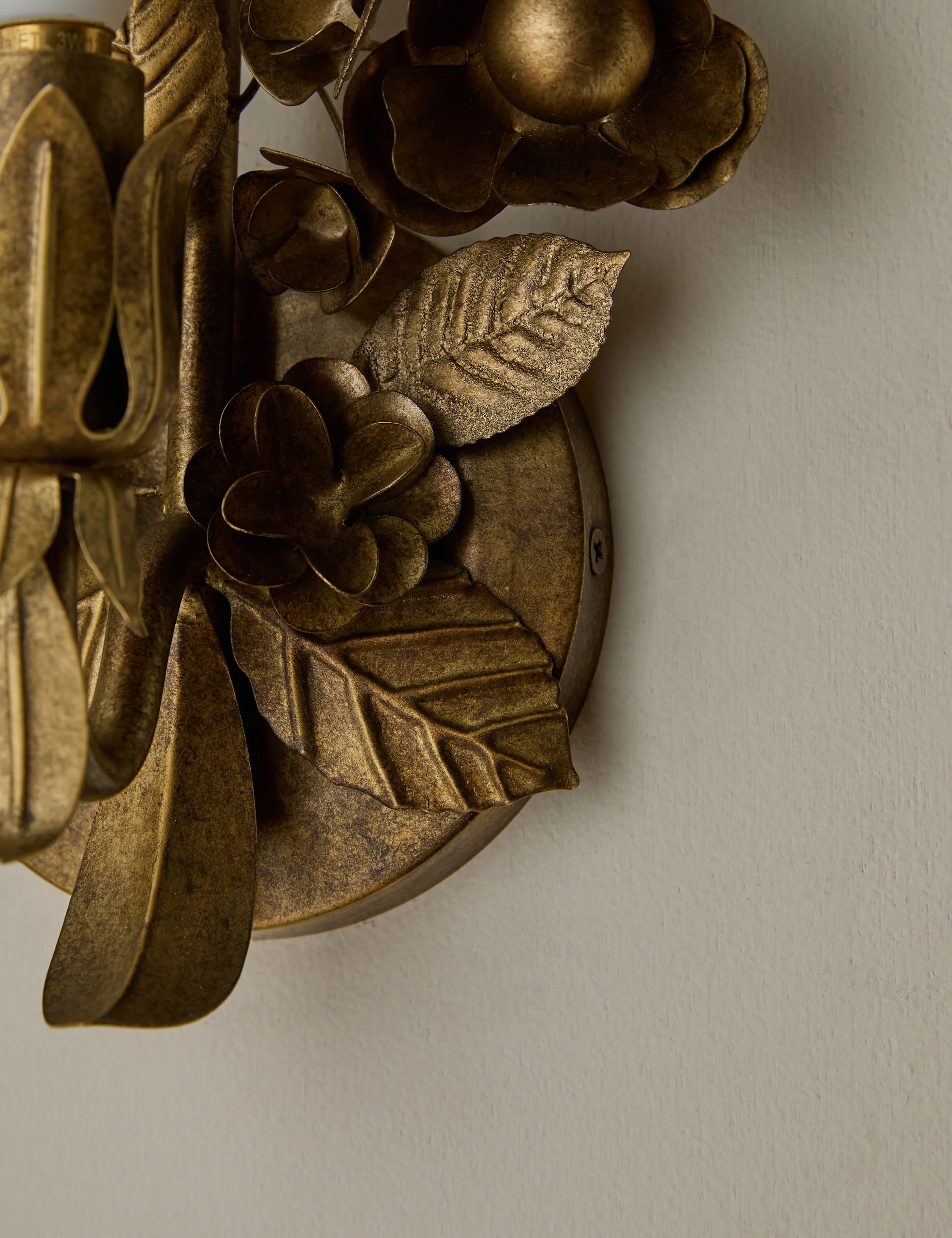 Garda Sconce by Heidi Caillier 15 Garda Sconce by Heidi Caillier