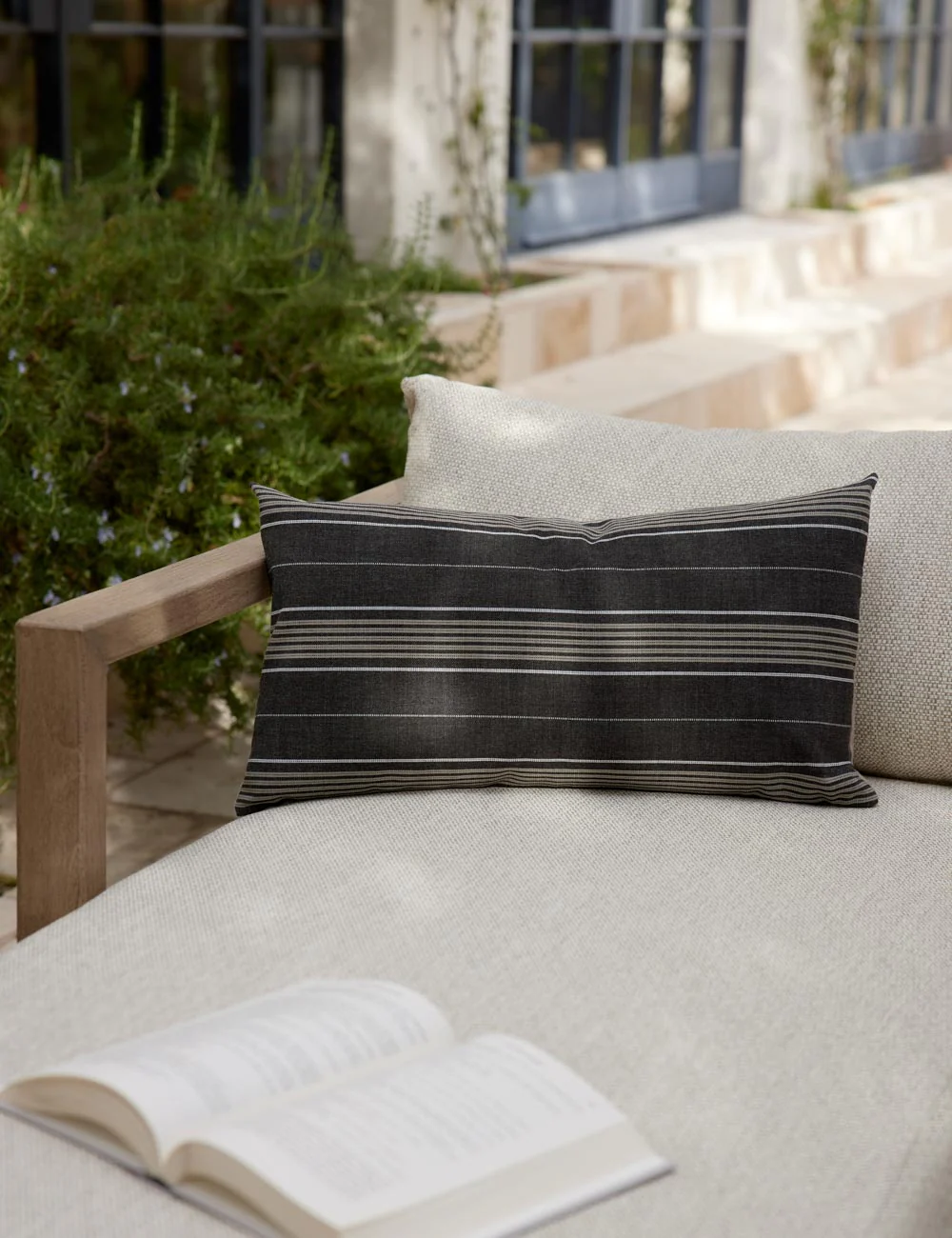 Byron Indoor / Outdoor Pillow