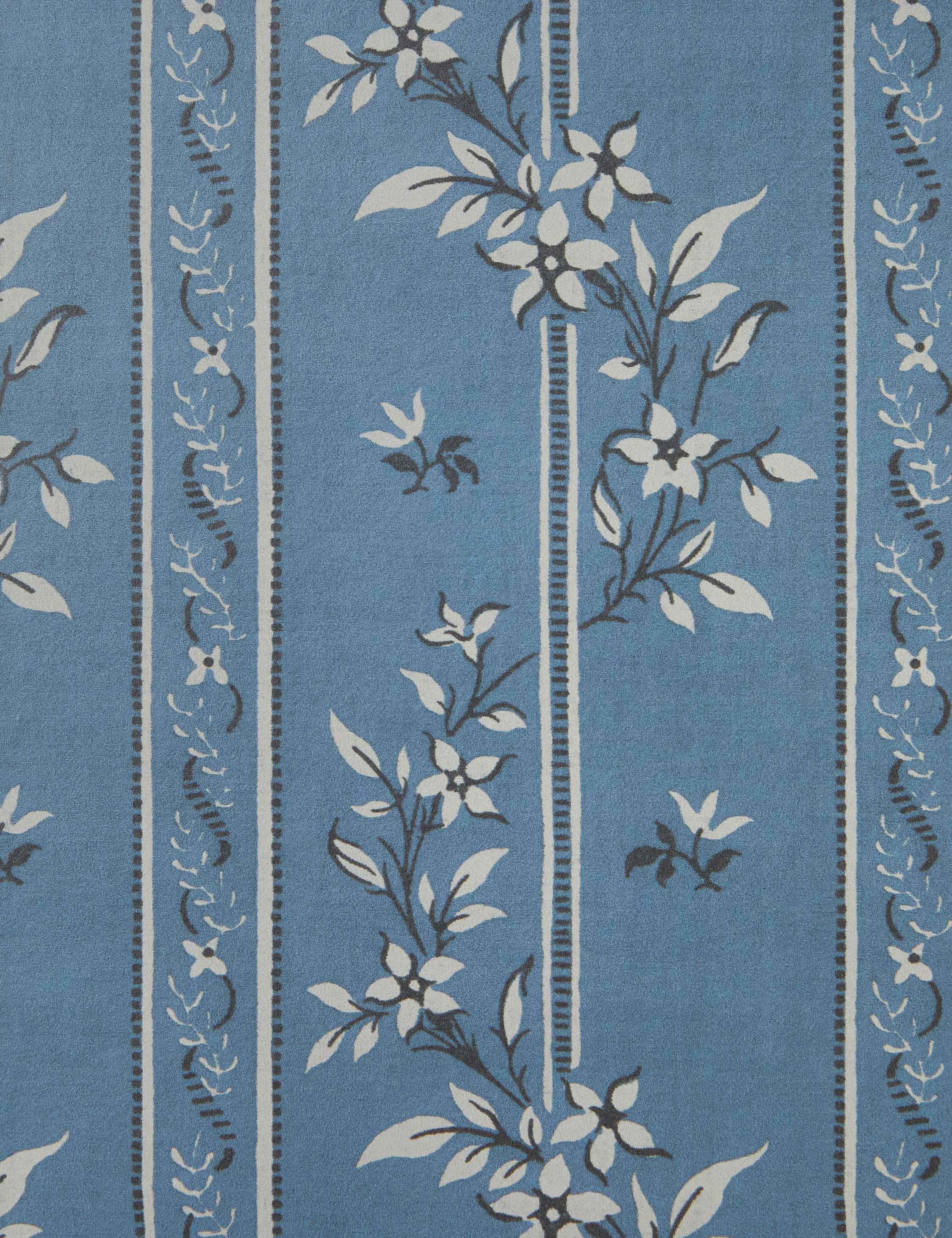 Siena Wallpaper by Heidi Caillier