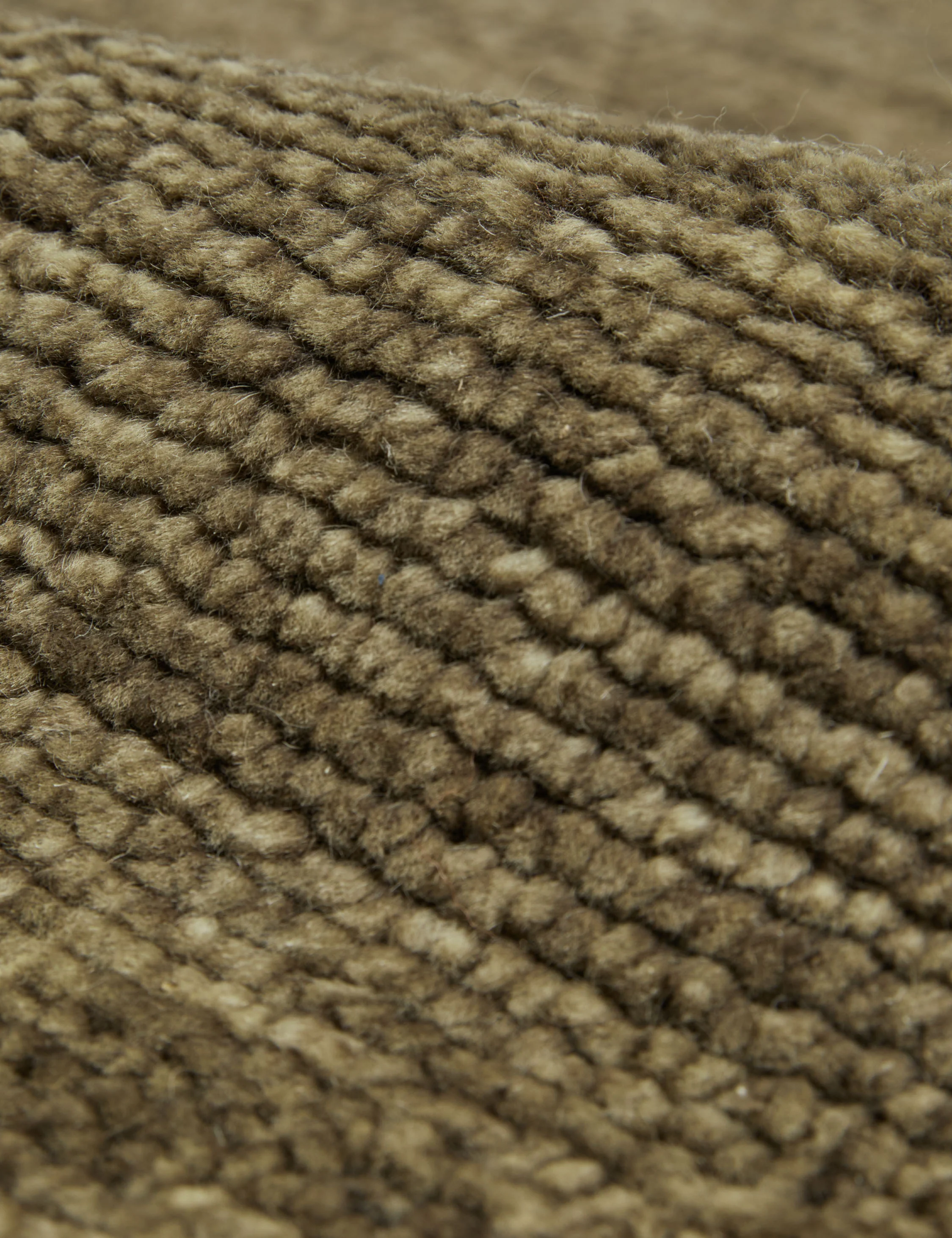 Heritage Hand-Knotted Wool Rug