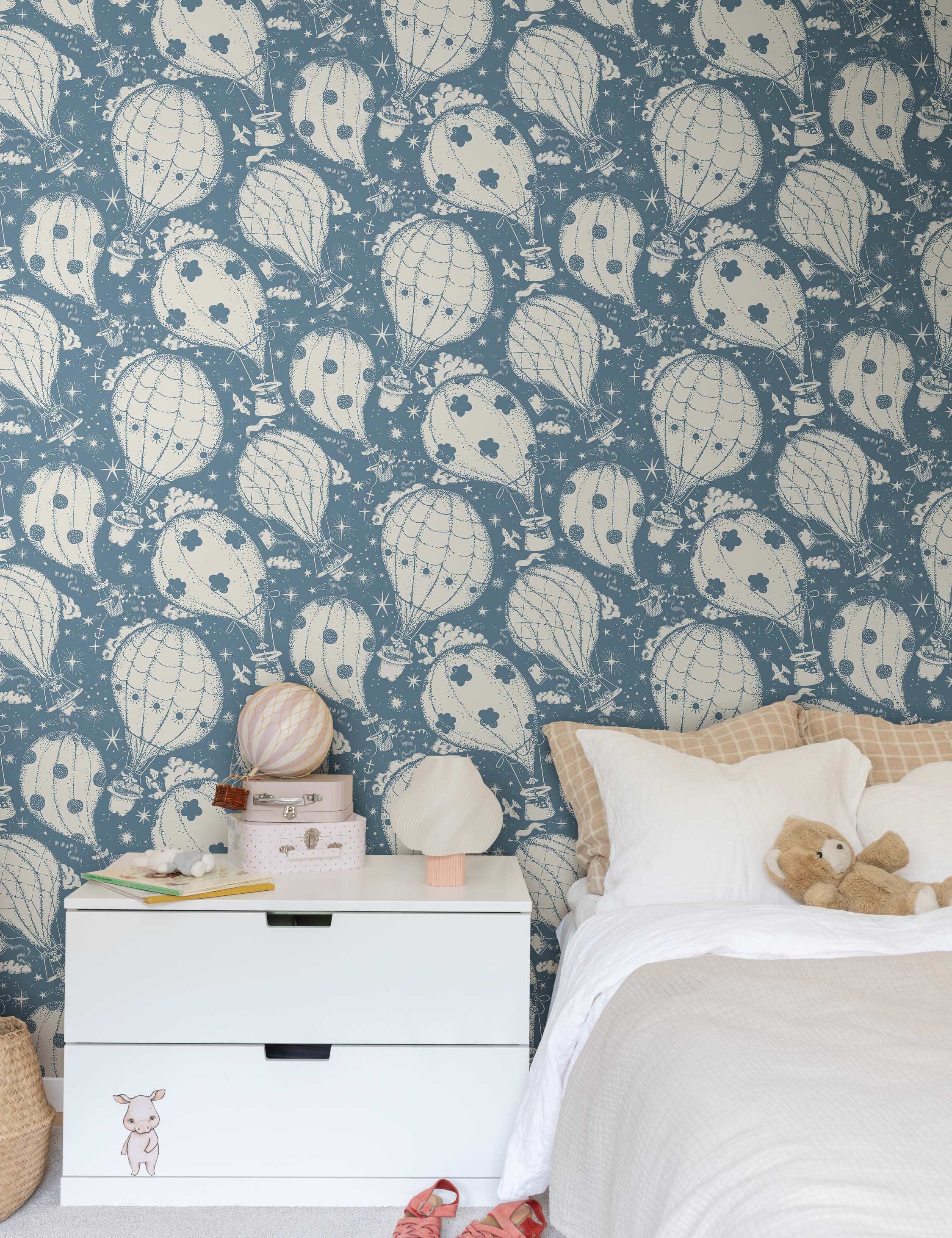 Ballongerna Wallpaper by Lina Schnaufer